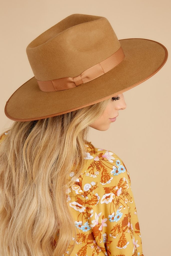 Light Brown Rancher Hat | Red Dress 