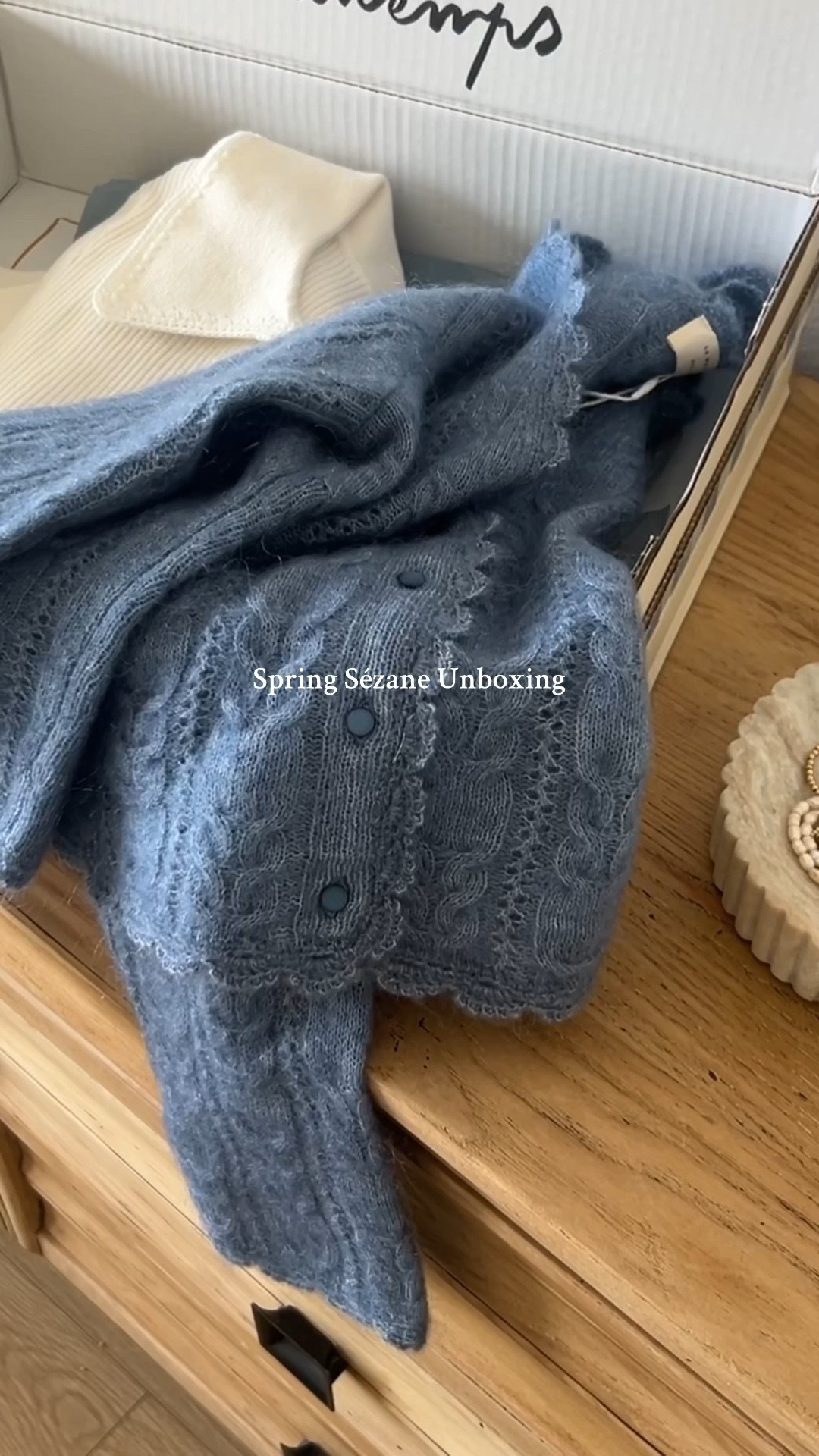 Wearing a Small in the Antony, from what I read it runs big. I would say that’s true, as I’m usually a medium/large. Wearing a L in the Conrad tee for a looser fit! 

#LTKStyleTip #LTKFindsUnder100 #LTKMidsize