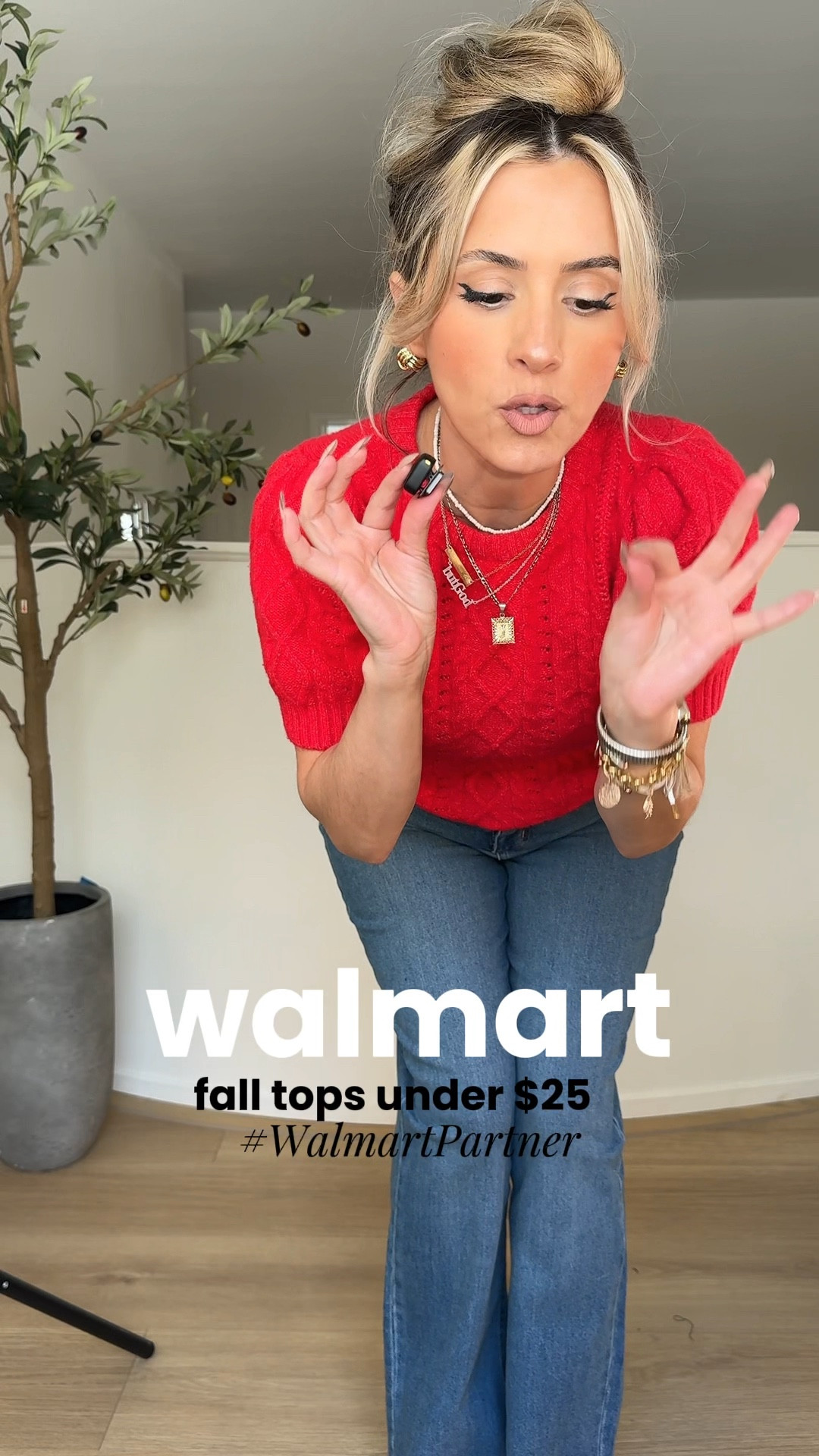 #WalmartPartner @walmart fall tops under $25 🙊 #walmartfashion @walmartfashion

Small in all tops 
Size 4 in all jeans 



#LTKStyleTip #LTKFindsUnder50 #LTKU