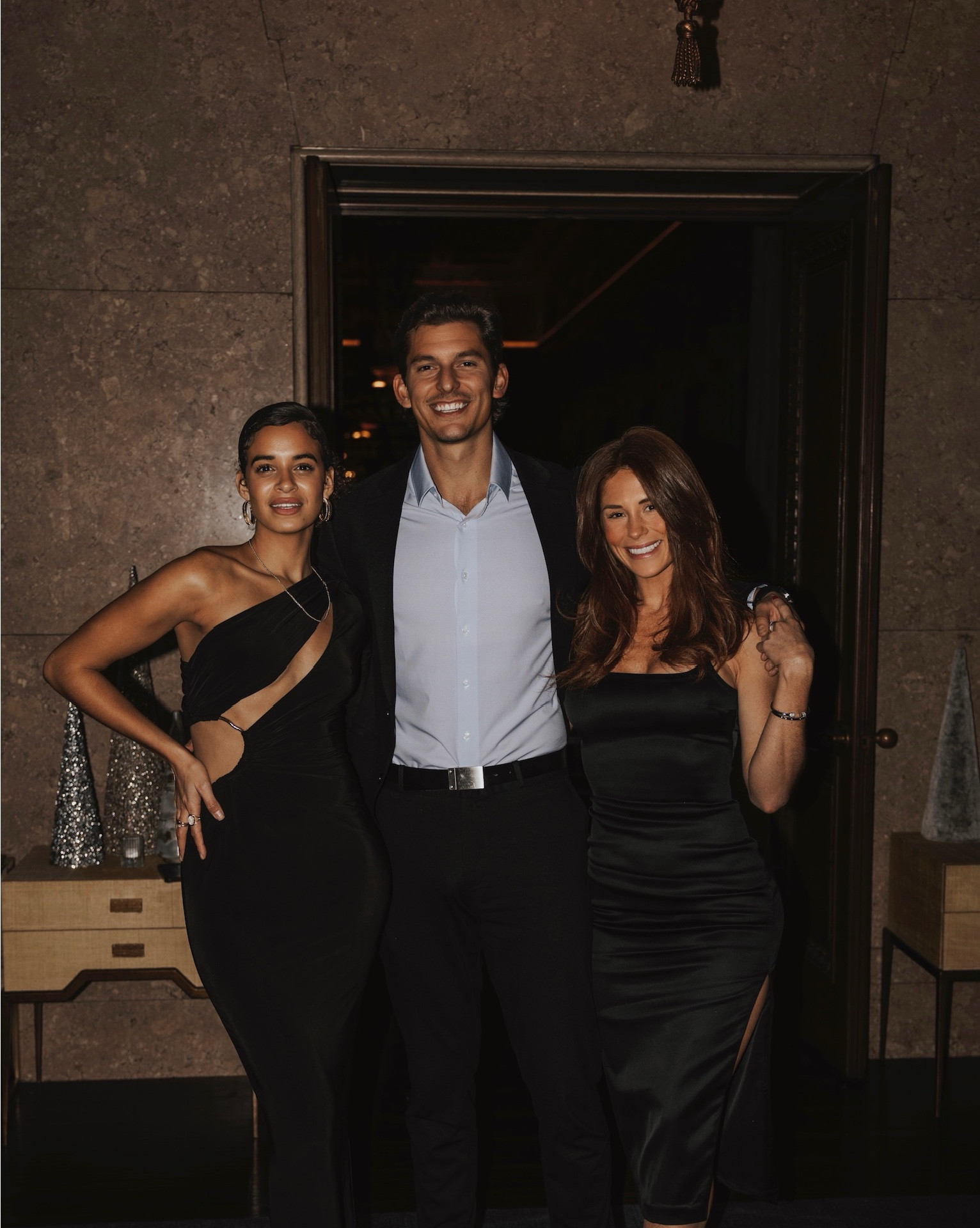 Keyhole Dress 🖤


#LTKNYFW #LTKFindsUnder100 #LTKWedding