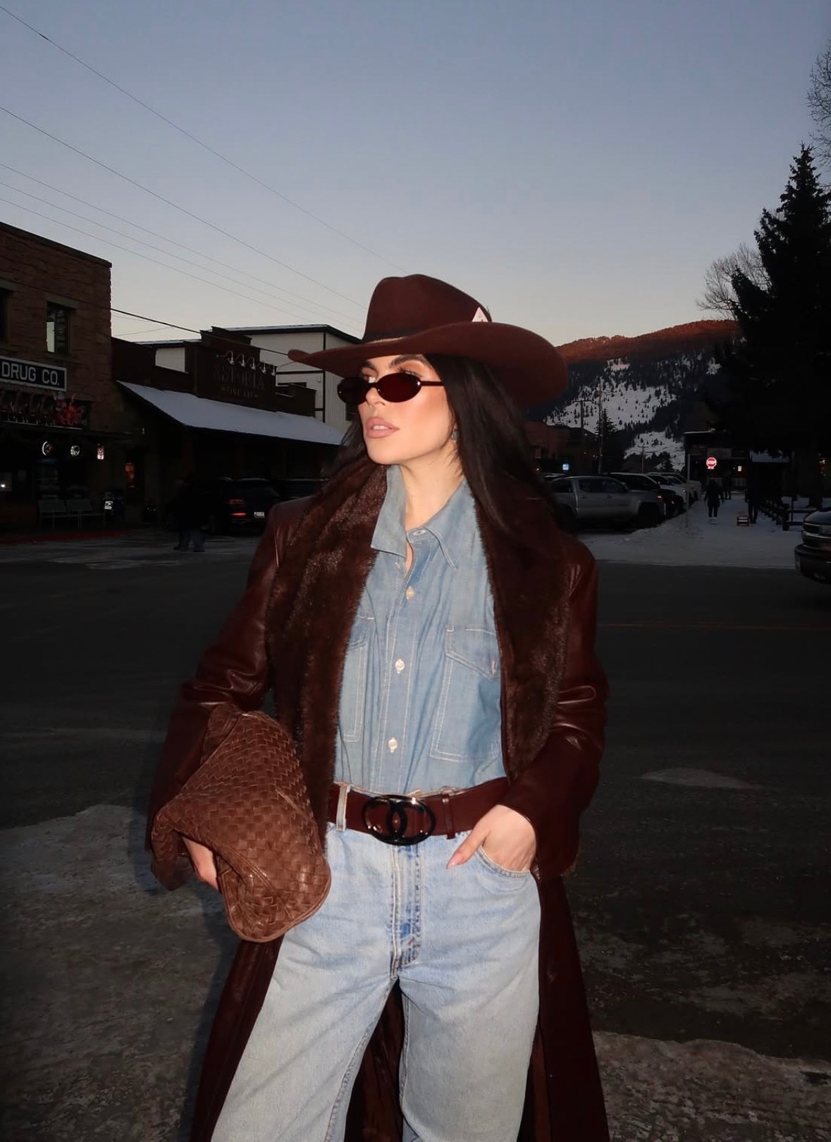 Going into the new year a cowgirl 🤠

Faux leather, faux fur trench coat, denim outfit, western outfit, western style 

#LTKTravel #LTKSeasonal