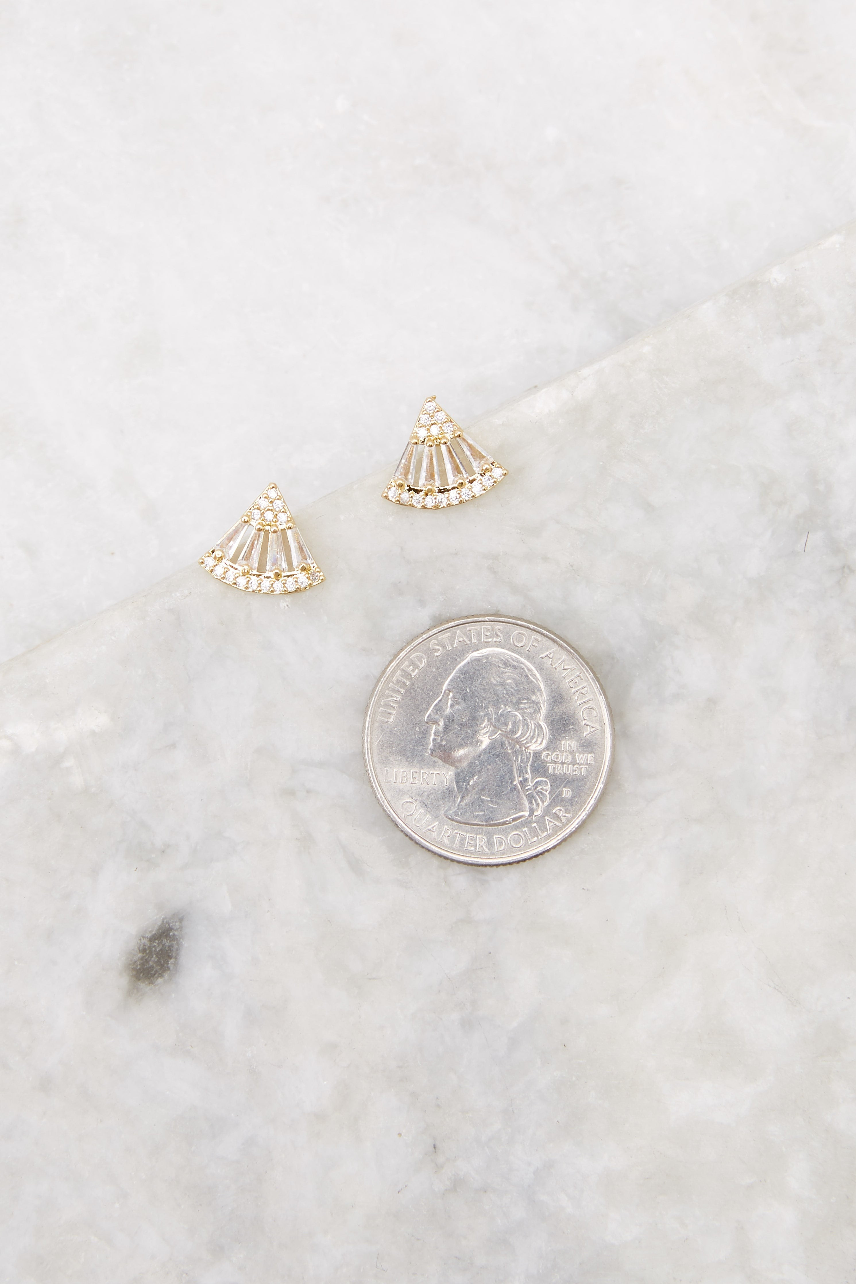 Fan Gold Earrings | Red Dress 