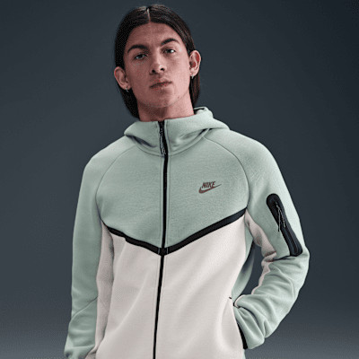 Nike Tech | Nike (US)