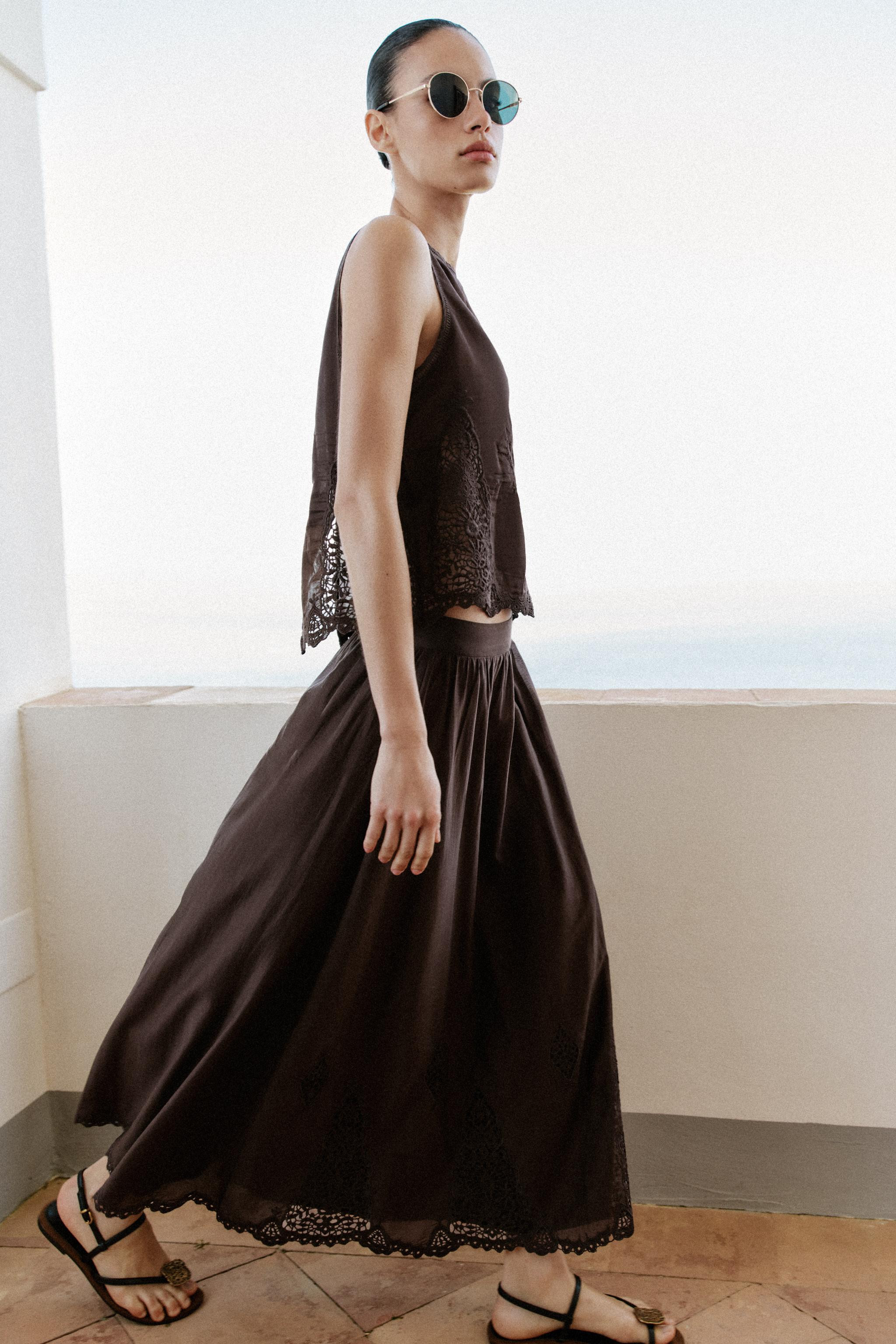 EMBROIDERED VOLUMINOUS MIDI SKIRT | Zara UK