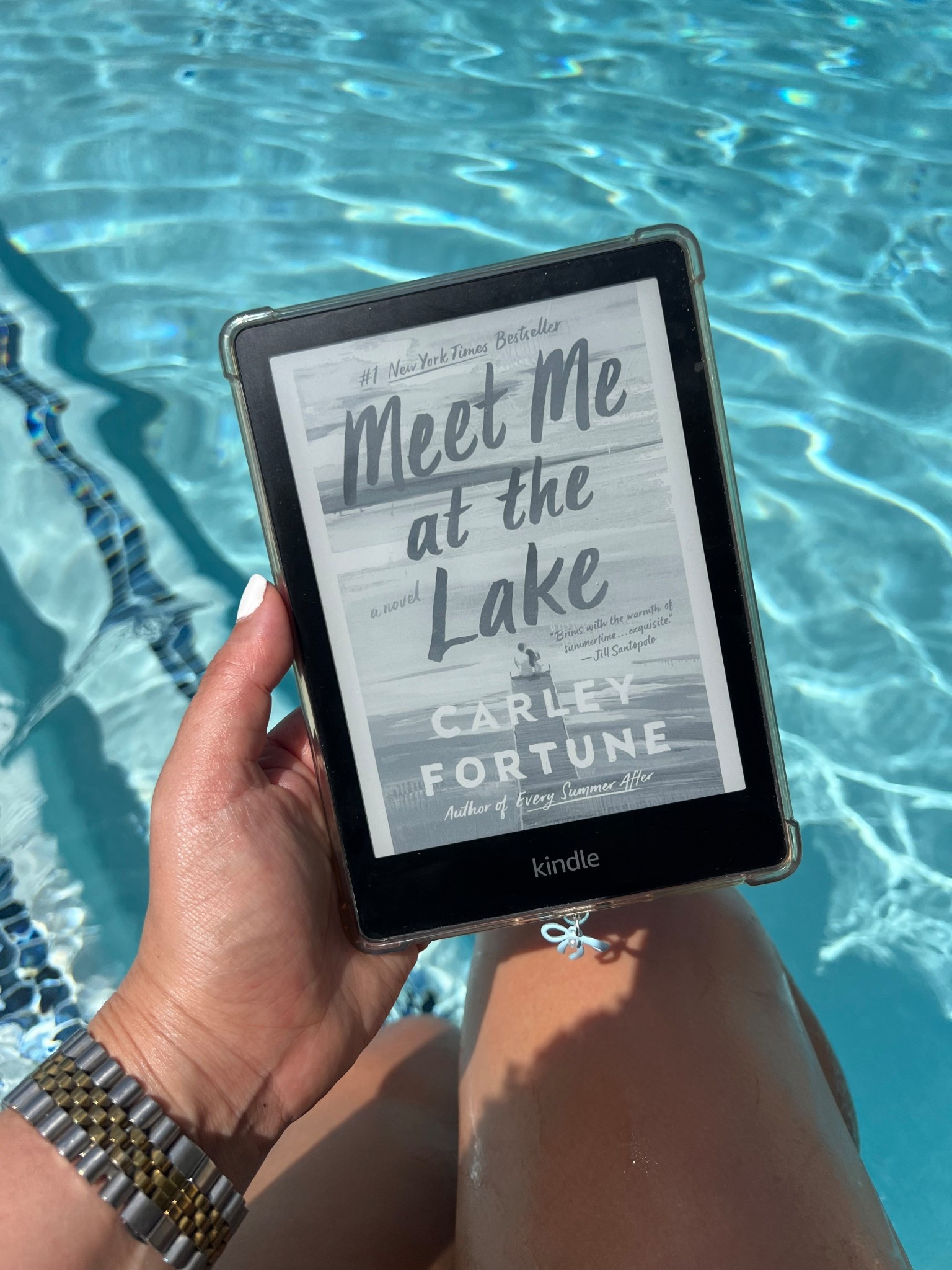 Meet me at the lake book novel
Kindle paperwhite
Summer read
Amazon
E book
Two tone watch band Apple Watch Rolex 