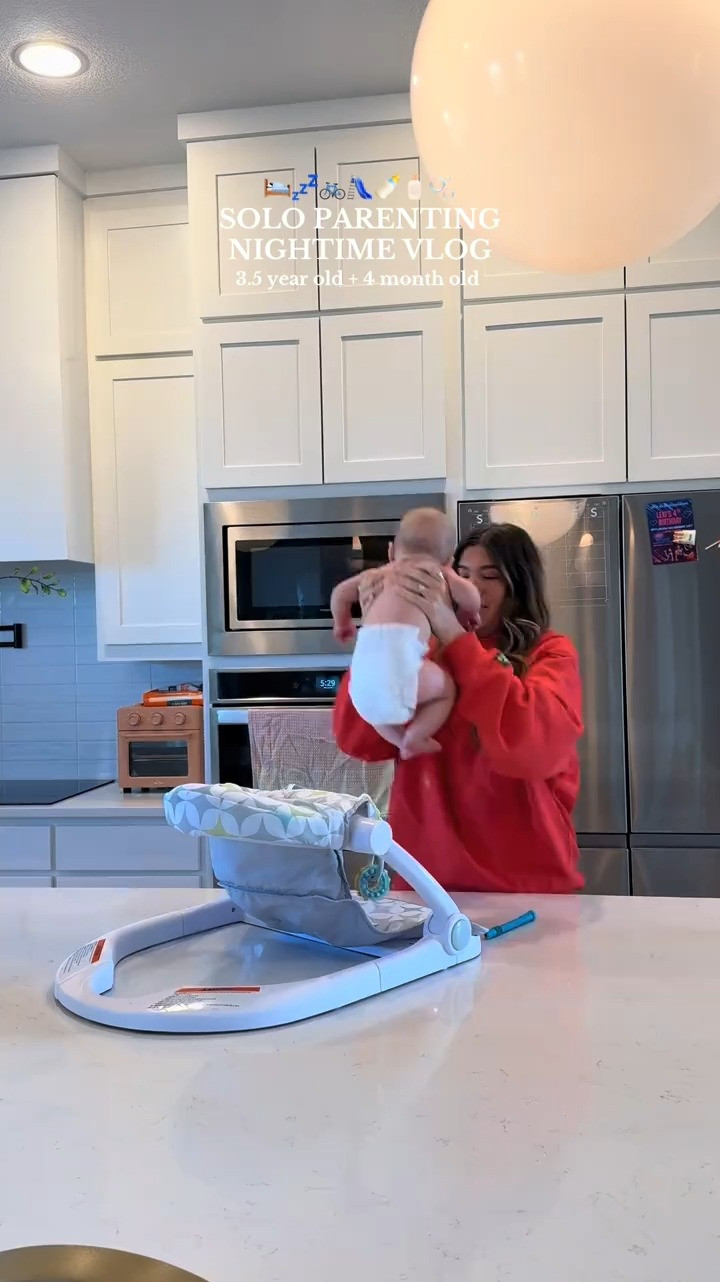 My vlog essentials & outfit!  

 #LTKBaby #LTKFamily