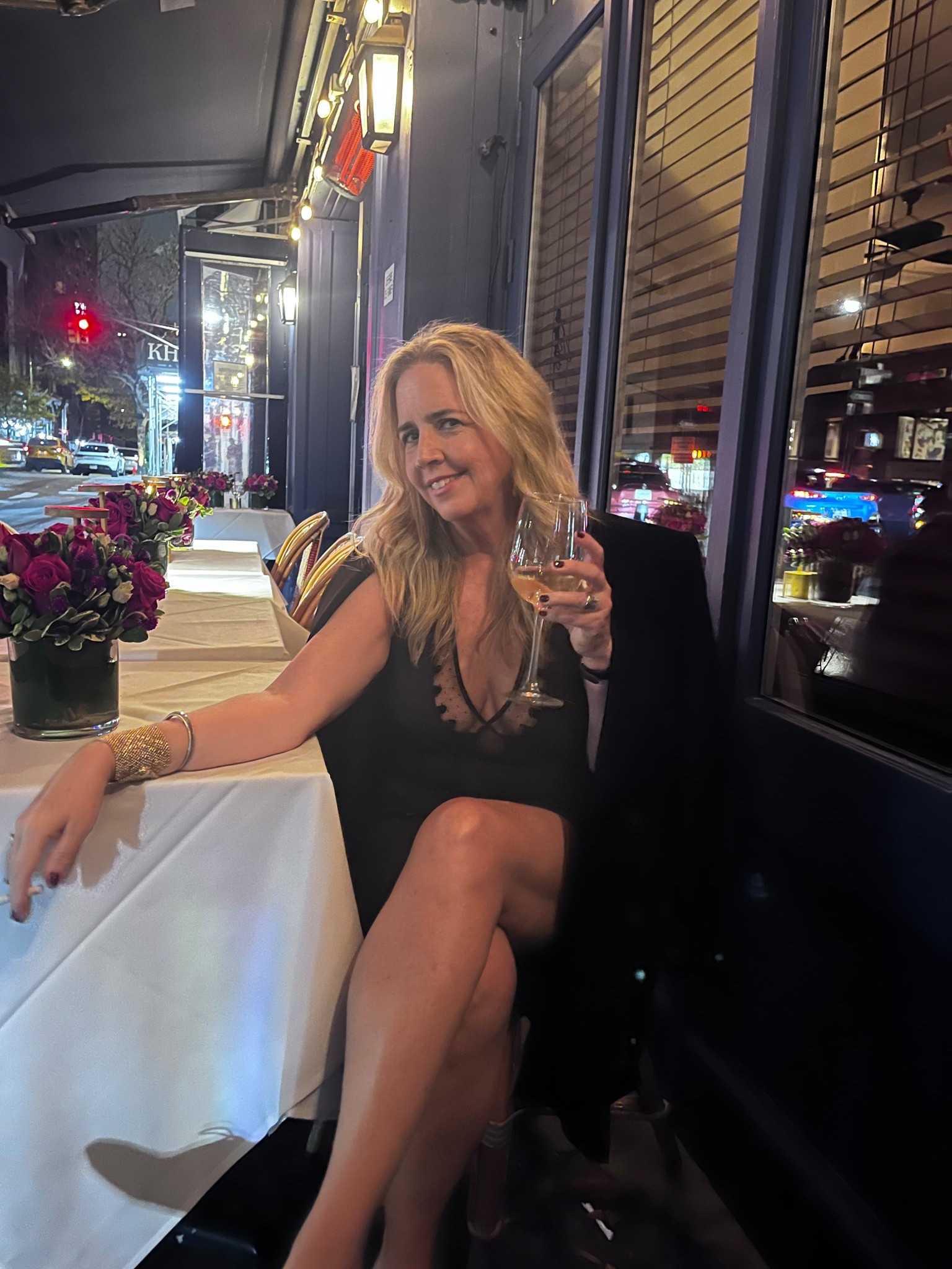 Black lace and oversized blazer for the win 

#LTKOver40 #LTKStyleTip #LTKHoliday