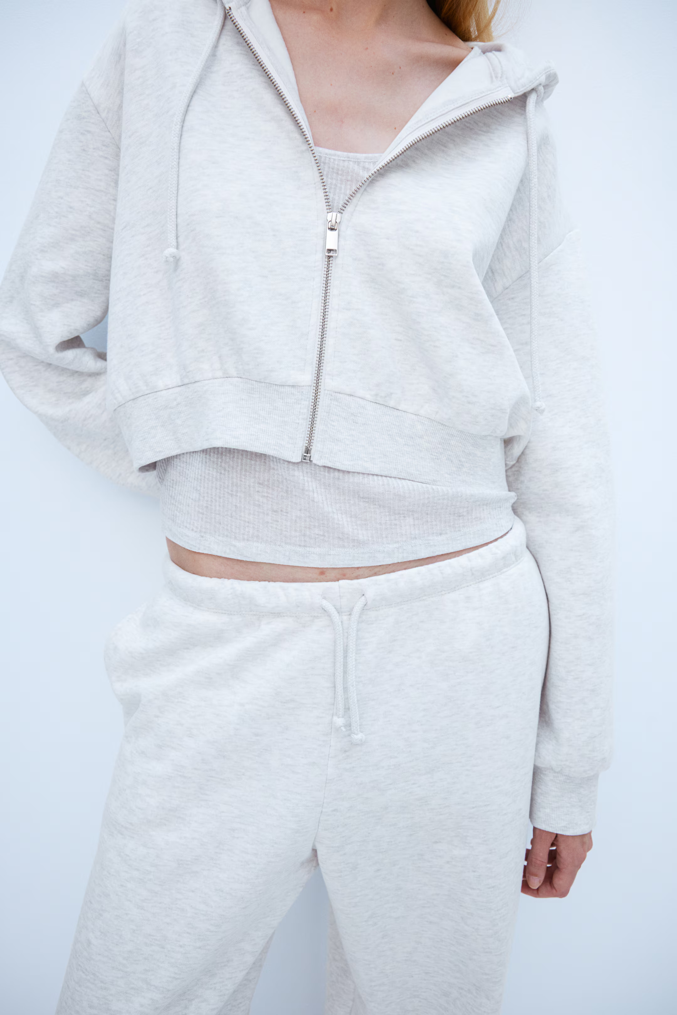 Wide joggers | H&M (UK, MY, IN, SG, PH, TW, HK)