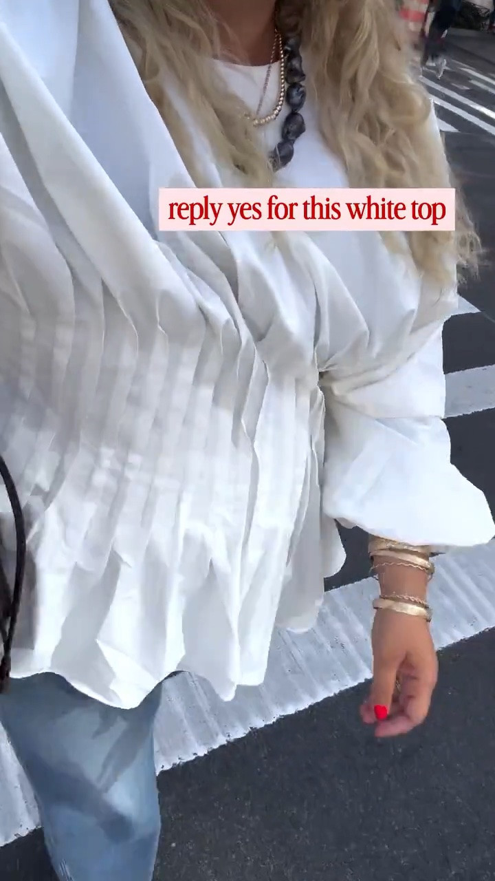 How cool is this white top

#LTKSeasonal #LTKootd