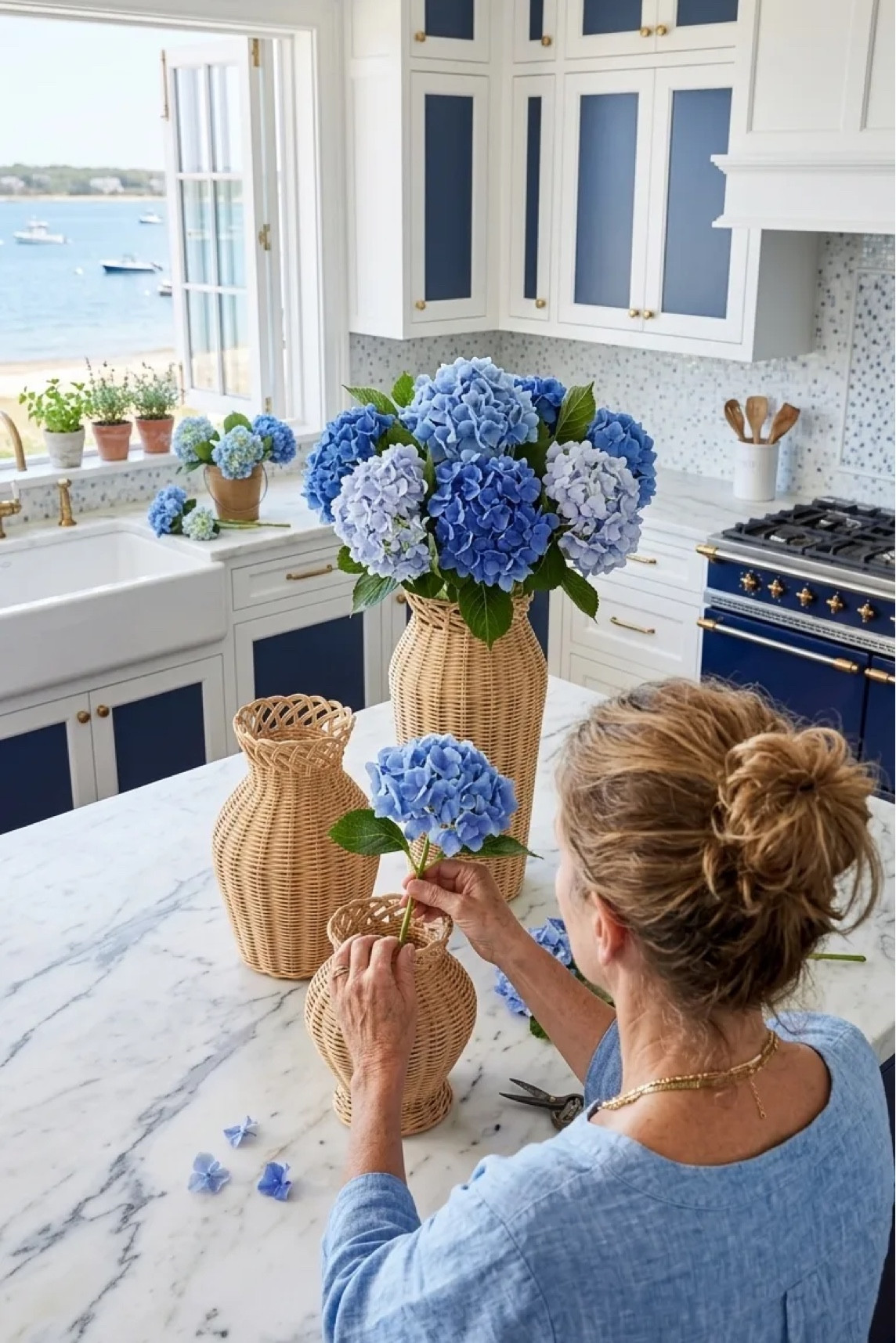 coastal wicker vases perfect for hydrangeas 