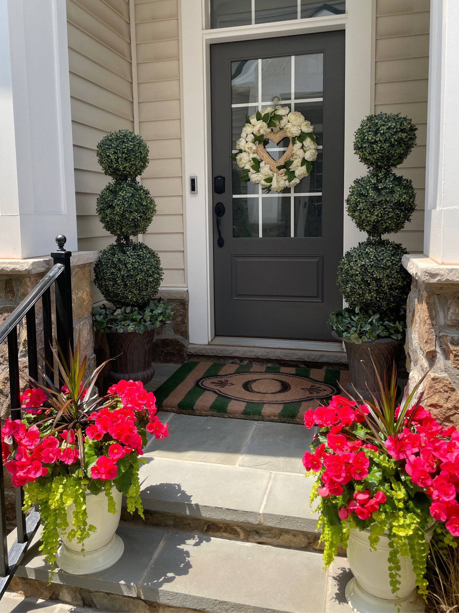 Everyone loves a great deal and my doormat is currently on sale!

#LTKGiftGuide #LTKhome #LTKsalealert