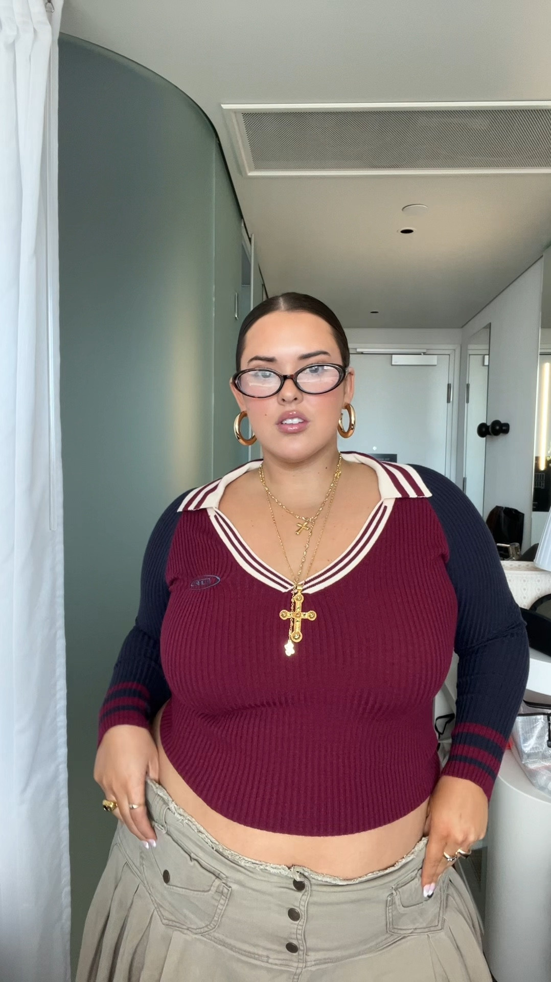 NYFW day 1 outfit🤓

NYFW, fall outfit, preppy outfit, sweater, boots, fall trends, chic outfit, street style 

#LTKNYFW #LTKPlusSize #LTKStyleTip