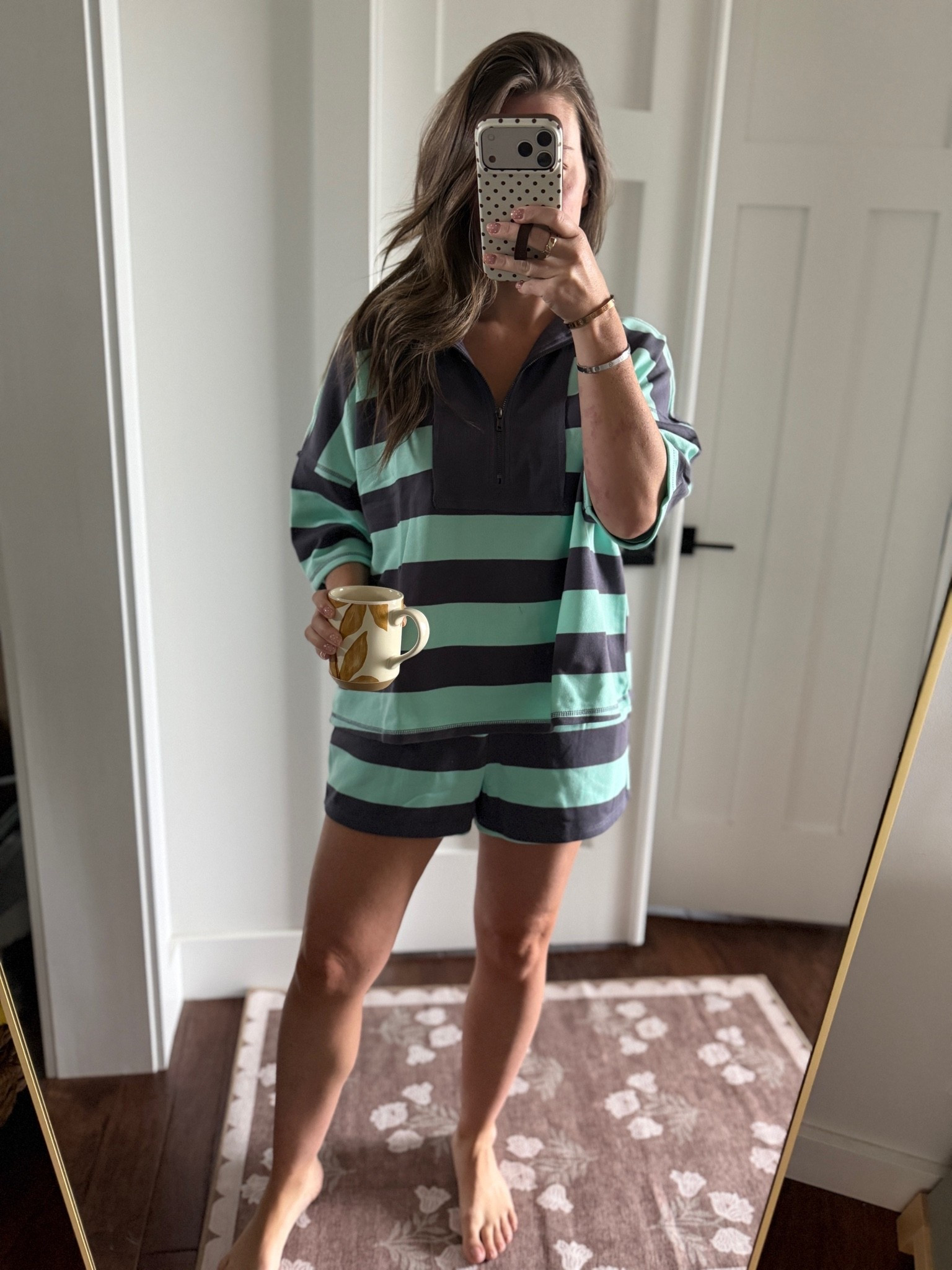 This striped set is $74 and I am obsessed!!!

#LTKootd #LTKSeasonal