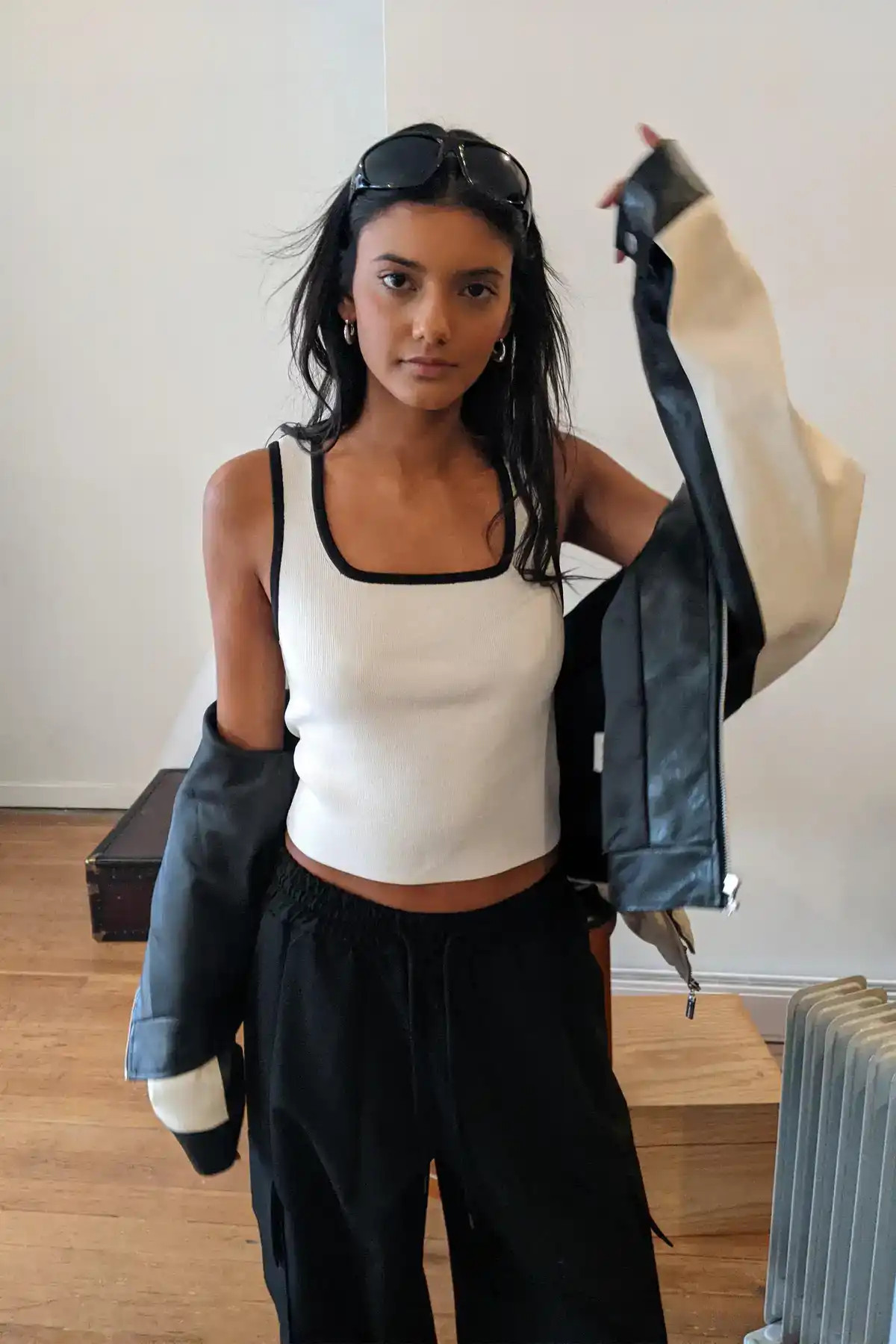 CROPPED SWEATER TANK        4.8 star rating   5 Reviews          $38.00   
 SW-9916-W    Black;Cr... | OAK + FORT