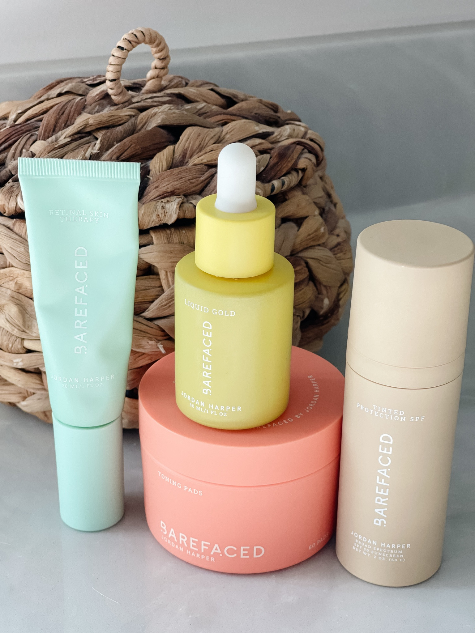 My favorite starter set from Barefaced ✨

Toning Pads, Liquid Gold, Retinal Skin Therapy, Tinted Protection SPF

Skincare 

#LTKFindsUnder50 #LTKBeauty #LTKFindsUnder100