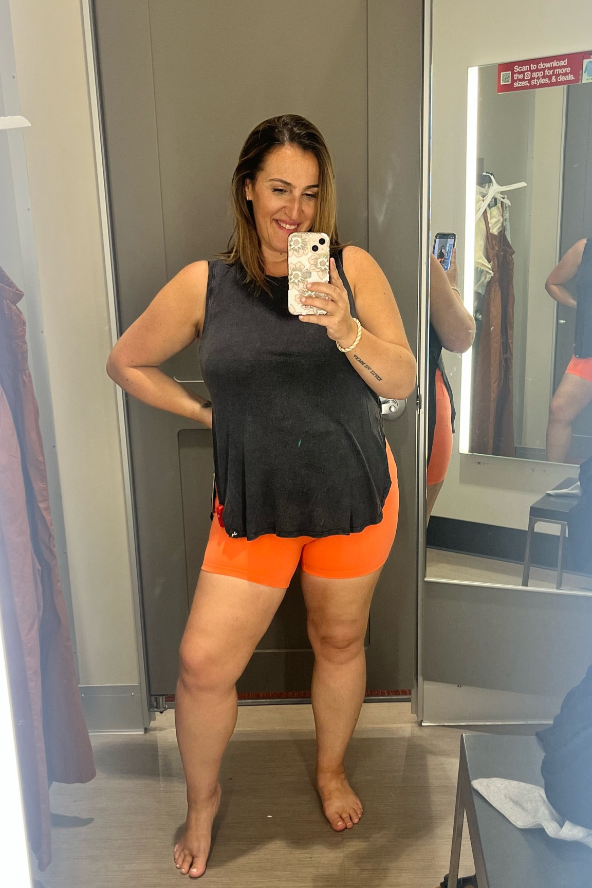 Love this tank top! Super soft with high side slits. Wearing L in both 

#LTKsalealert #LTKFind #LTKcurves