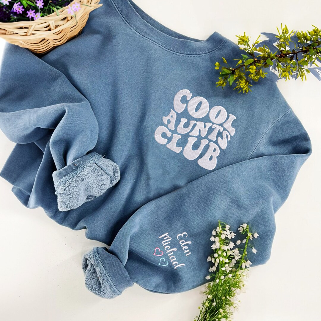 Embroidered Cool Aunts Club Sweatshirt, Perfect Gift for Aunt, Auntie Sweatshirt, Auntie Sweatshi... | Etsy (US)