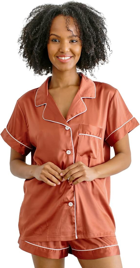 Belle's Design Women’s Short Sleeve Satin Silk Pajama Set Button Down 2 pieces Loungewear Sleep... | Amazon (US)