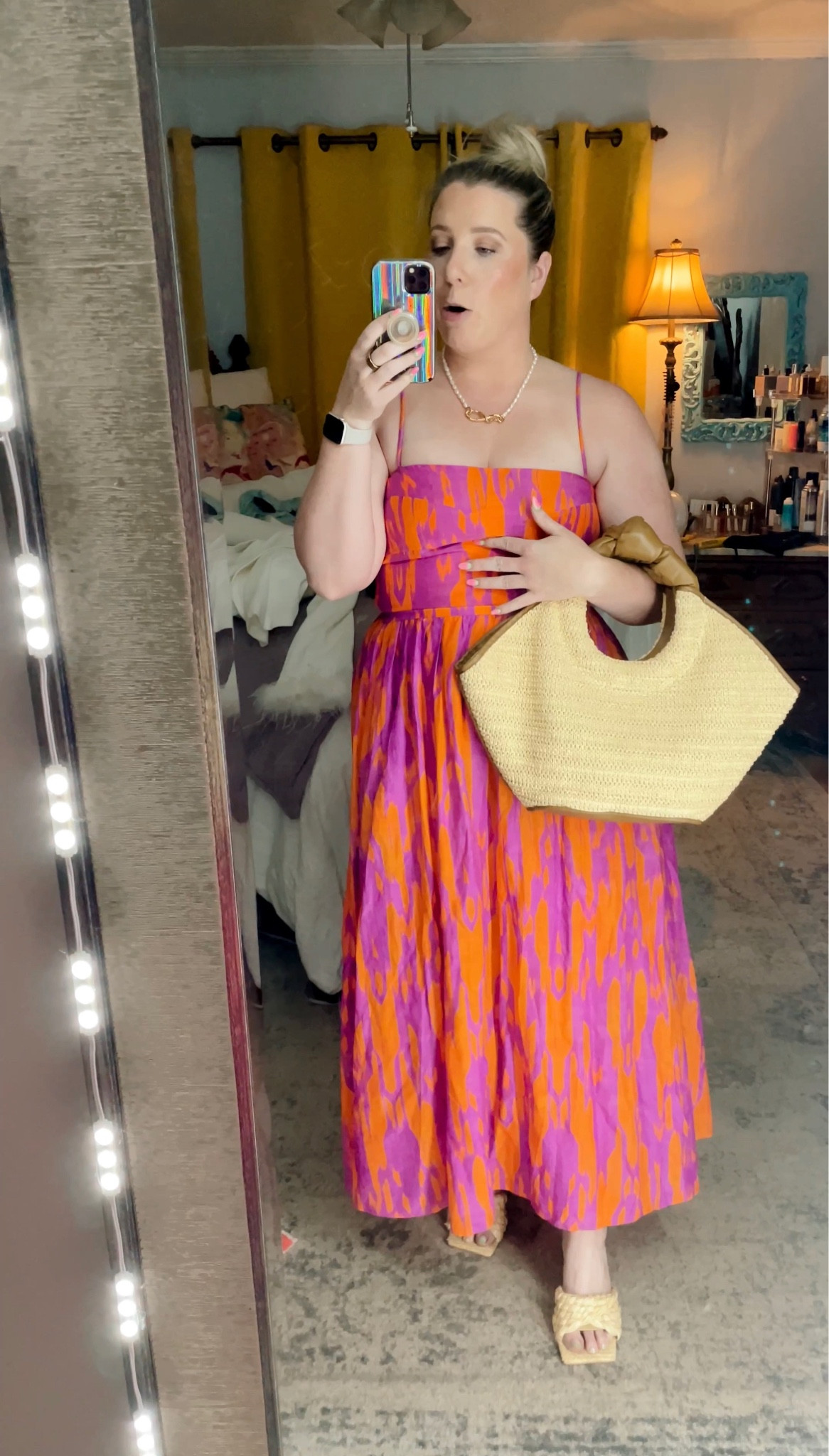 This bag is summer personified 

#LTKcurves #LTKitbag