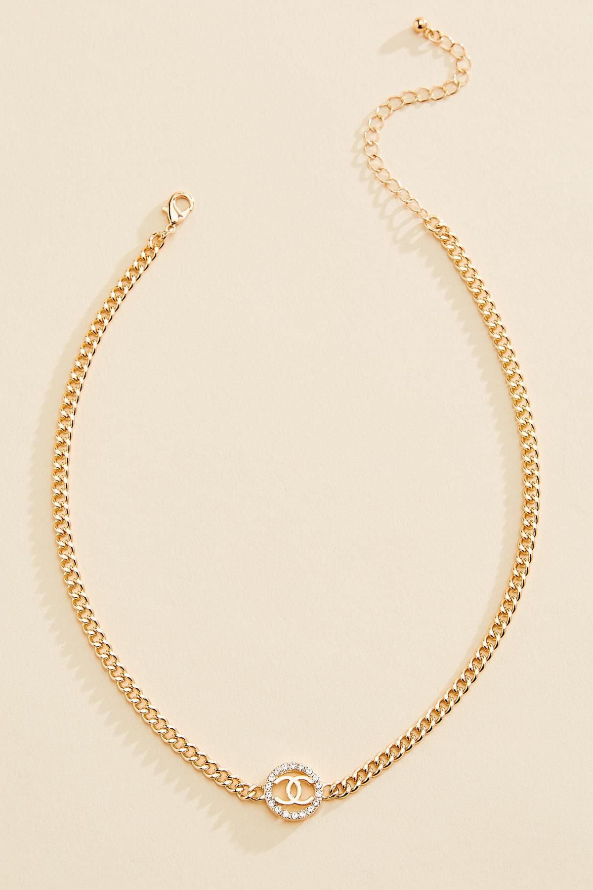 chain link logo necklace | Versona