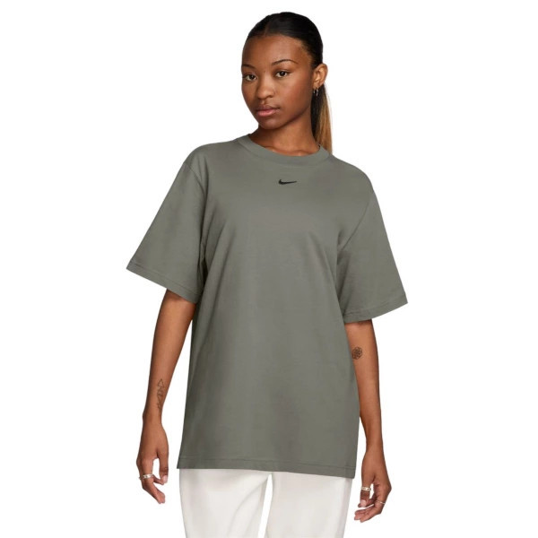 Women's Nike Sportswear T-Shirt XSmall Light Army | Scheels