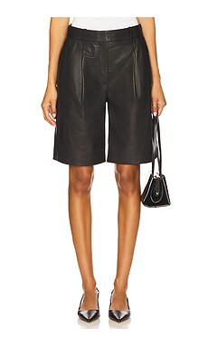 France
             | FR | EUR | Revolve Clothing (Global)