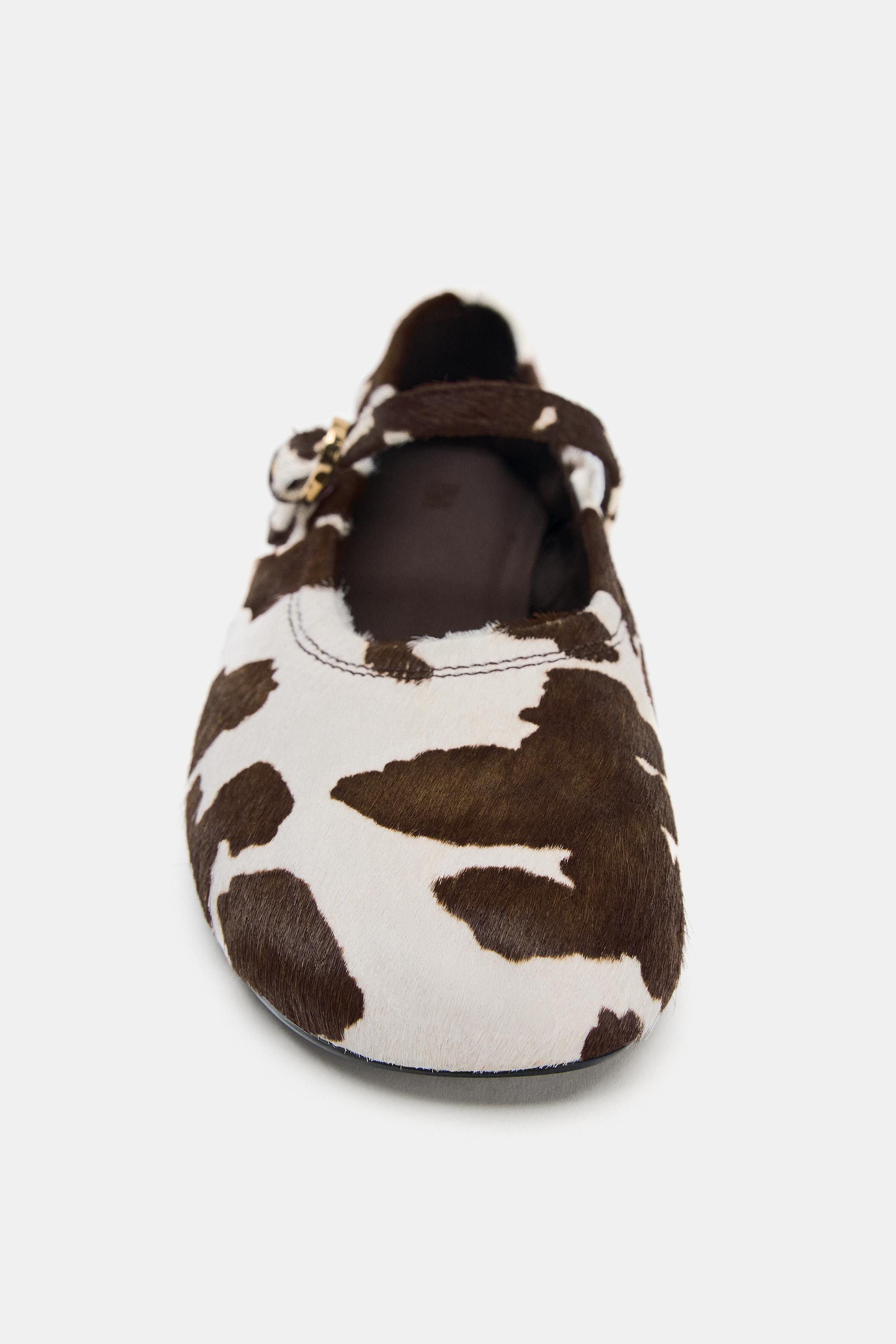 PRINTED LEATHER BALLET FLATS | Zara US