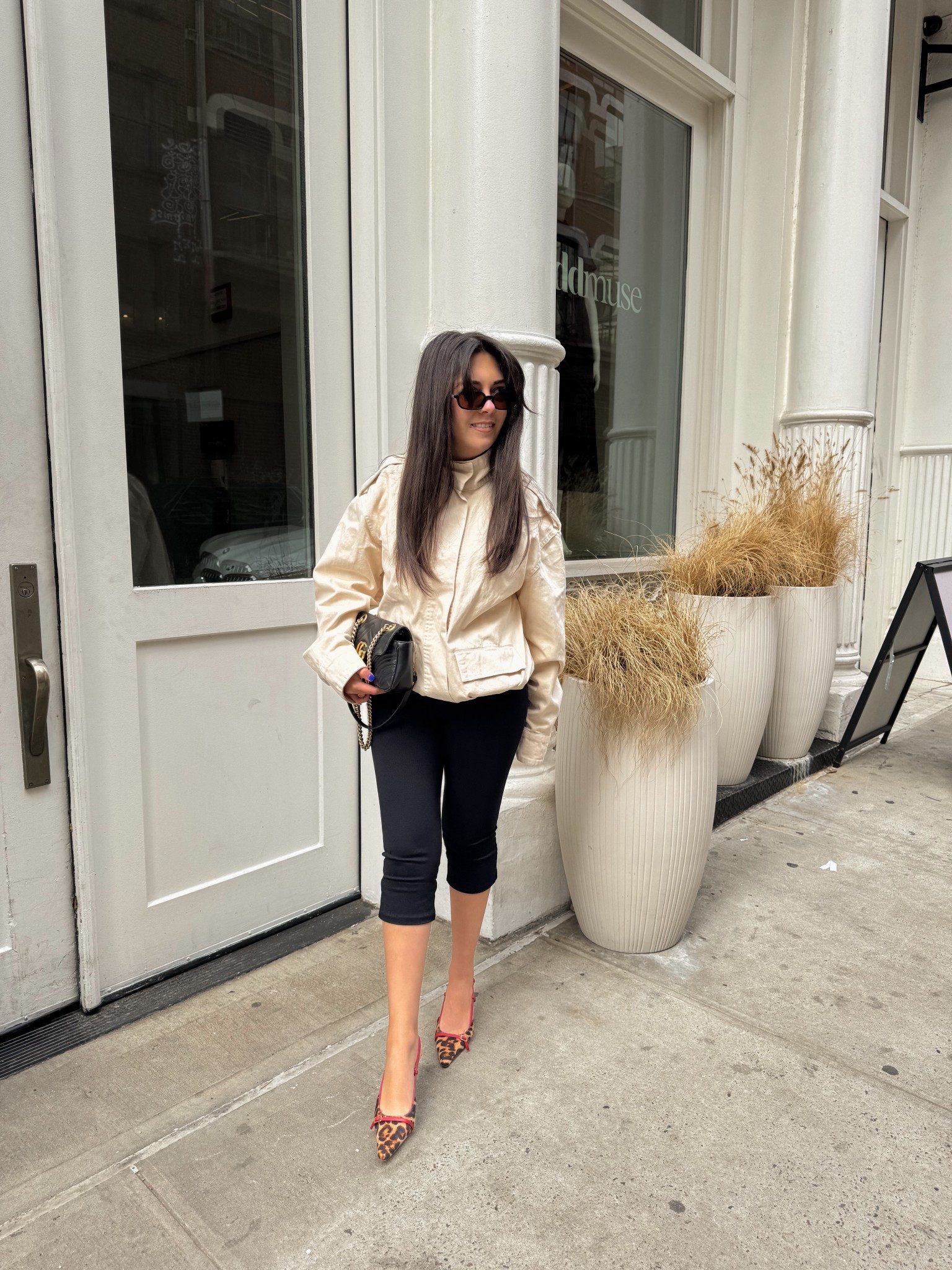 sporty minimalism, but elevated 🤍

funnel neck utility jacket + black capris + leopard slingbacks = effortless city look that feels polished but still easy

#LTKootd #LTKSeasonal