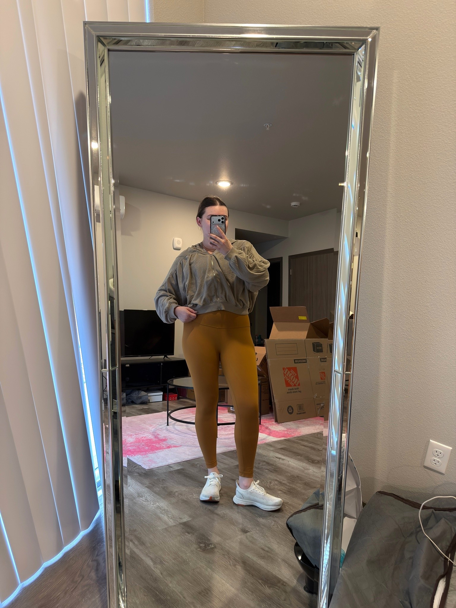 What I wore for my morning Pilates and cardio! Love me a good workout outfit 💪🏻

I’m wearing a M sweatshirt, L leggings and size 9 sneakers

#LTKfitnessgoals #LTKootd #LTKMidsize