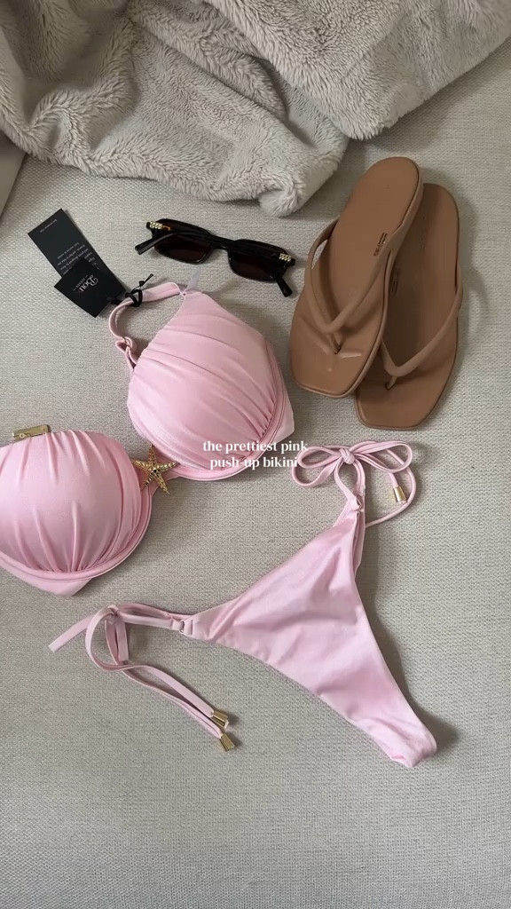 The pretty pink bikini 💗 Boux Avenue 

#LTKsummer #LTKtravel #LTKswimwear