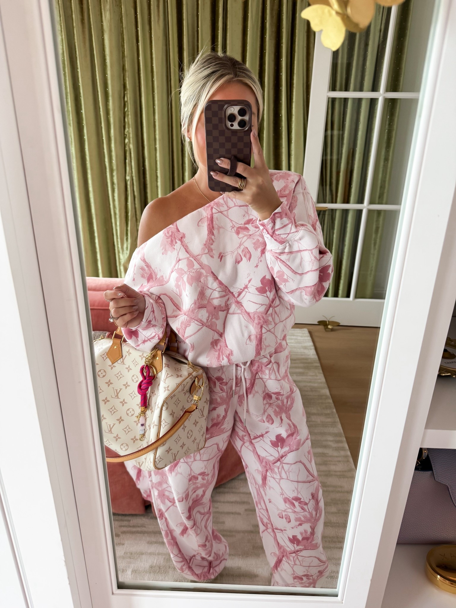 Wearing size medium in both sweatshirts and pink camo sweatpants! 

#LTKPetite #LTKTravel #LTKFindsUnder100