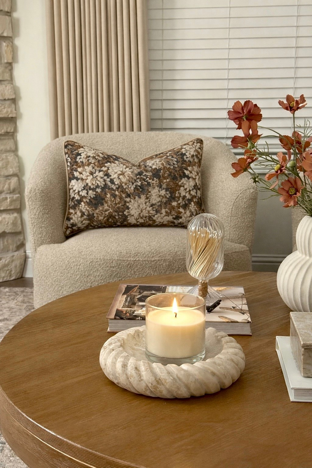 Immediate add to cart!! Love this floral print lumbar pillow cover for spring 🤎🌼 This is the coffee brown color, but there’s also a beige color option that’s lighter!

#LTKHome