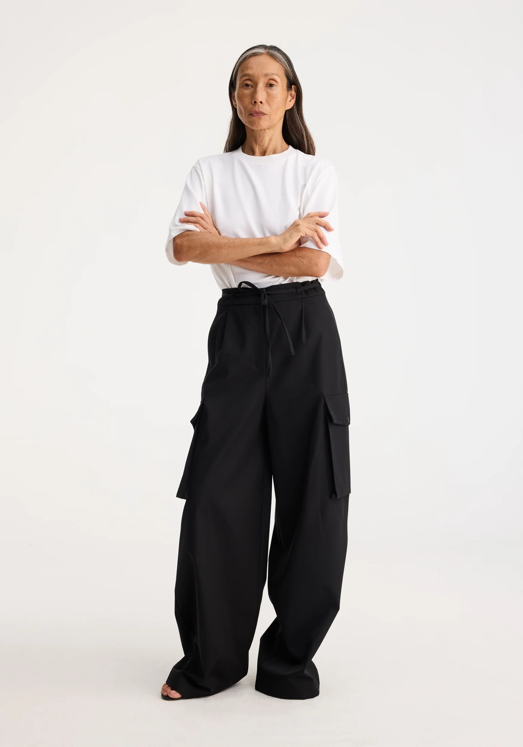 tailored cargo trousers | black | Rohe