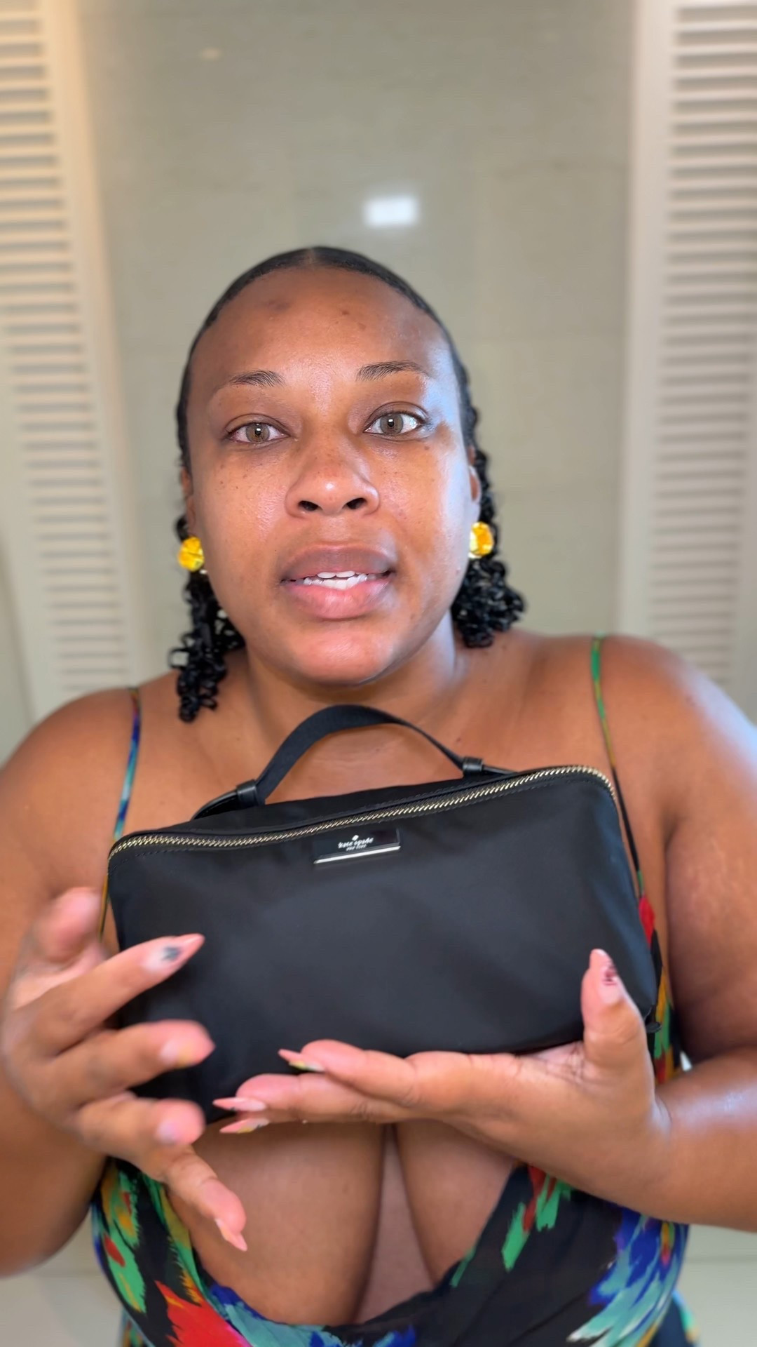 Travel toiletry bags are one of the quiet luxuries of a well-lived journey. They hold the tiny things that make you feel most like yourself, no matter where you land. I’ve been using Kate Spade toiletry bags for 15 years, and honestly? There’s no end in sight. They’ve carried me through airports, seasons, and entire eras of my life beautifully.

Don’t miss your chance to snag it at 70% off!

#LTKTravel #LTKBeauty #LTKHoliday