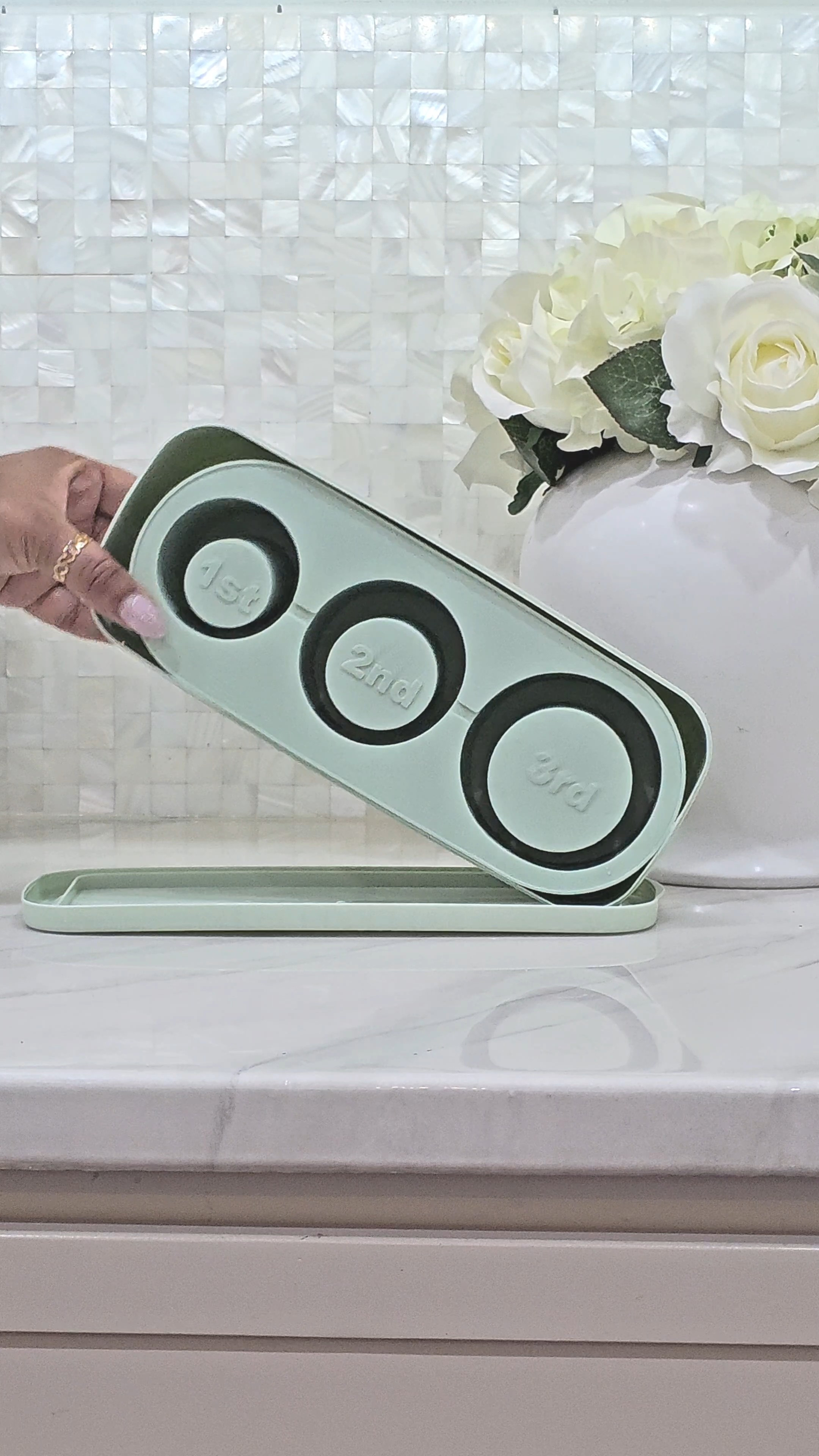 3 piece ice mold for tumblers 

