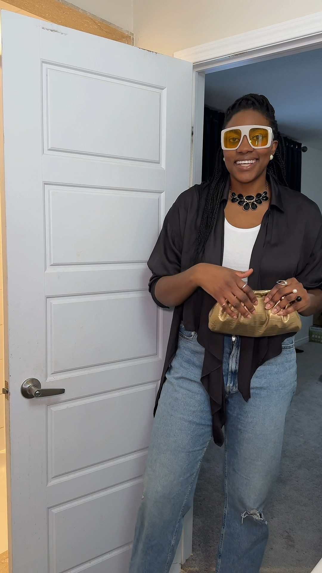 White and black styling 

#LTKcanada #LTKstyletip #LTKFashionMonth