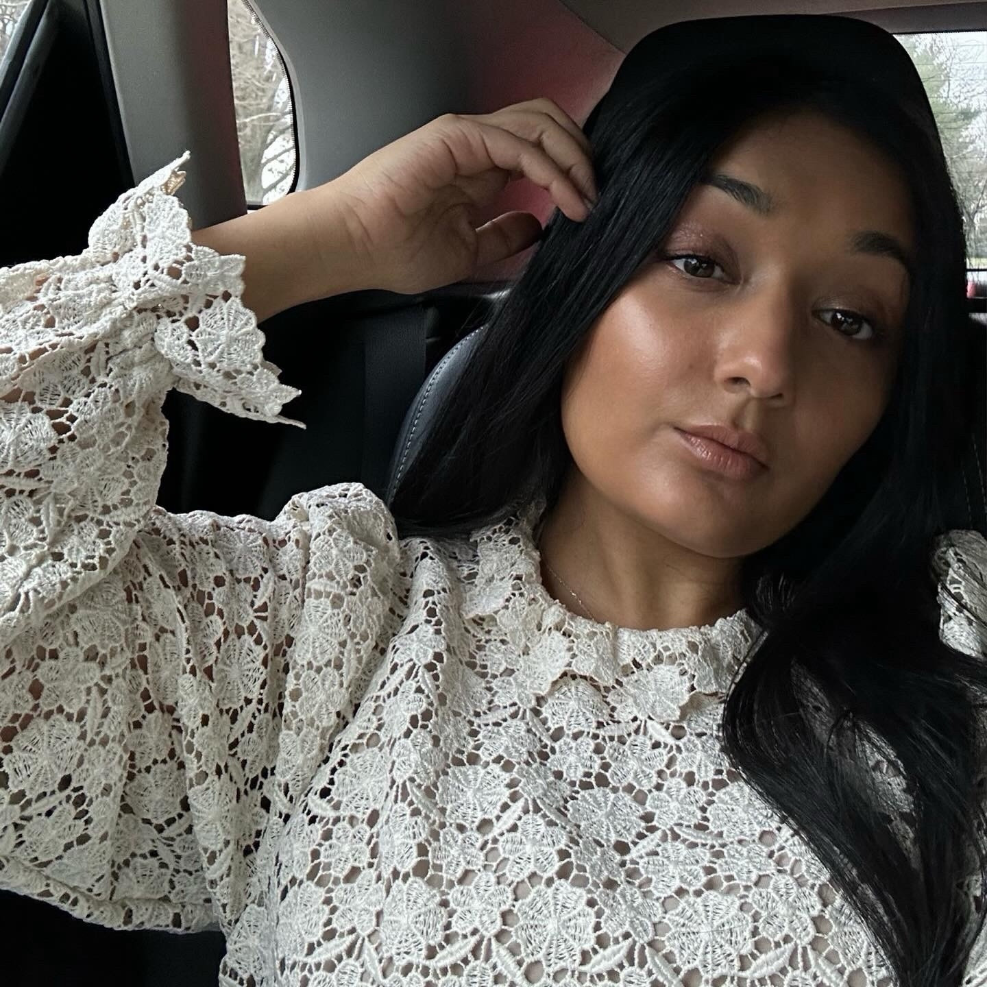 ✨ staying chic + embracing holiday vibes with this fit from Sezane paired with the viral cherry red mango kitten heels! 
These must-have pieces can be worn year round and pair perfectly together for the holidays. 


#HolidayFashion #SezaneStyle #MangoMagic 

#LTKHoliday #LTKfindsunder100 #LTKstyletip #LTKHoliday