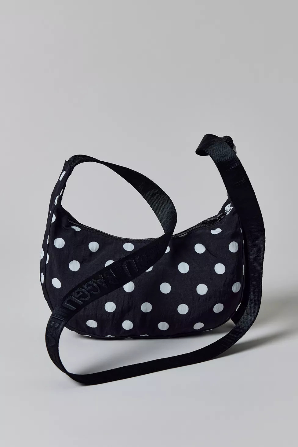 BAGGU Small Nylon Crescent Bag | Urban Outfitters (US and RoW)