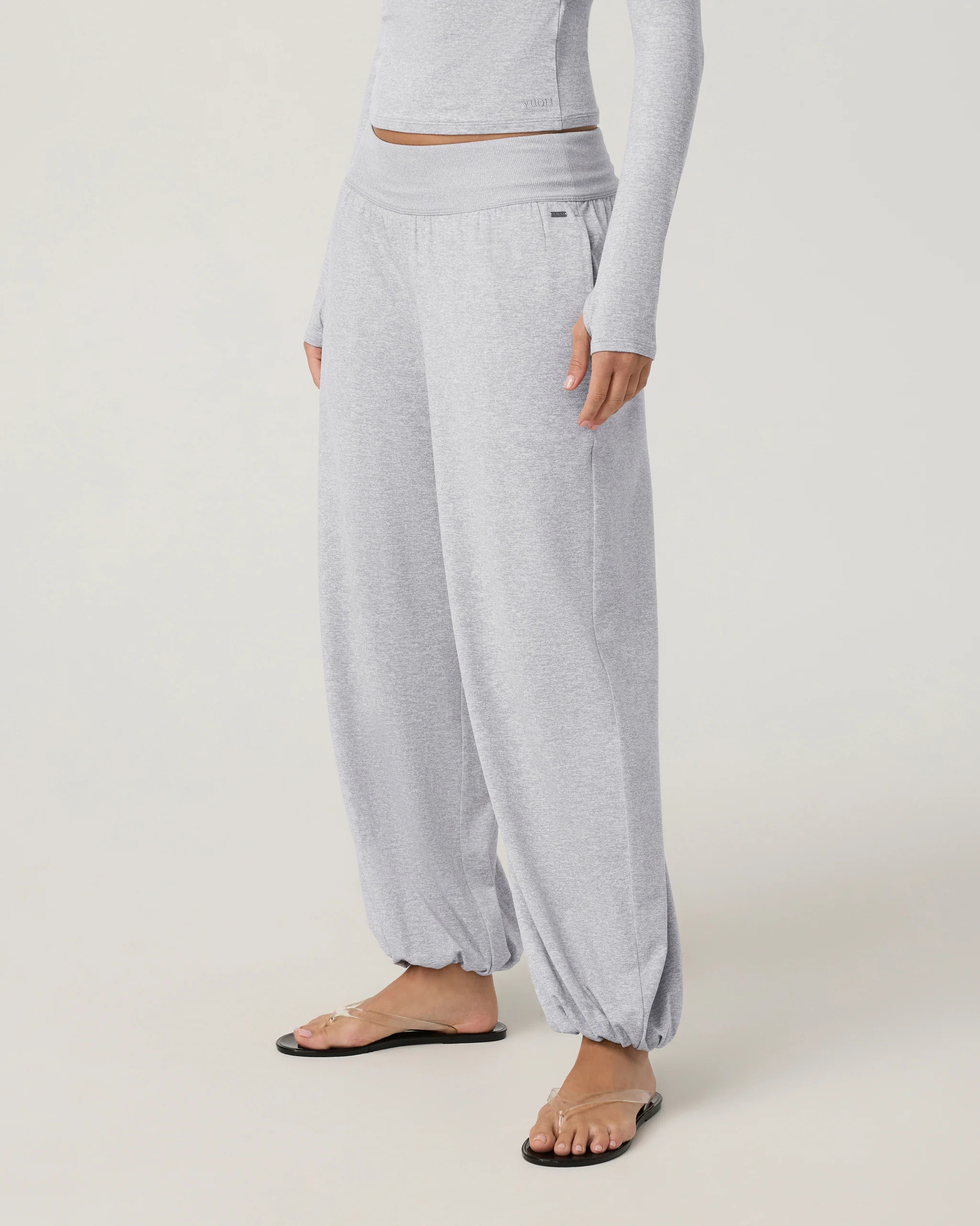 Vuori Halo Balloon Pants | Solid Black | Large | Vuori Clothing (US & Canada)