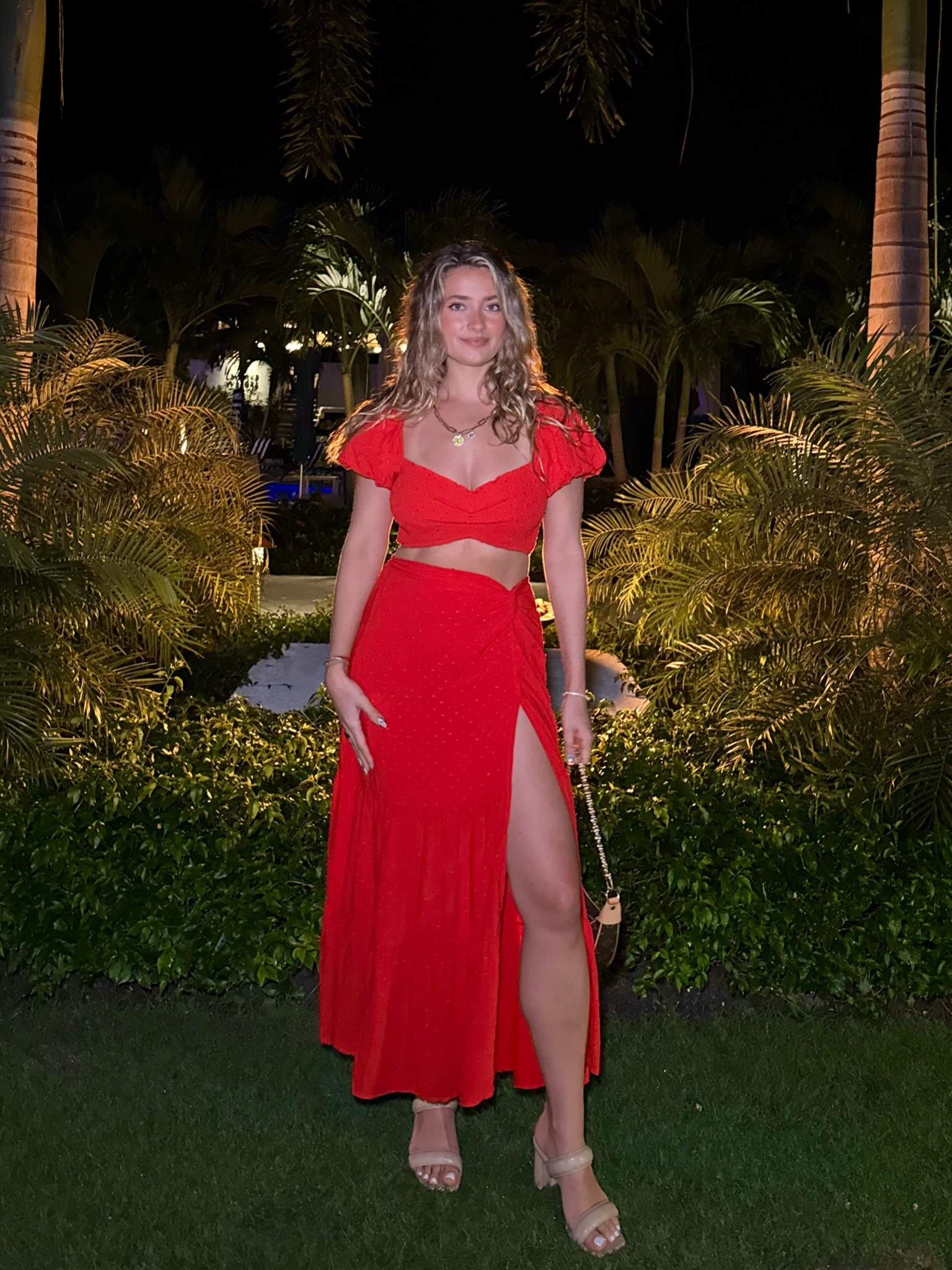 I’m wearing a size small in this set! 