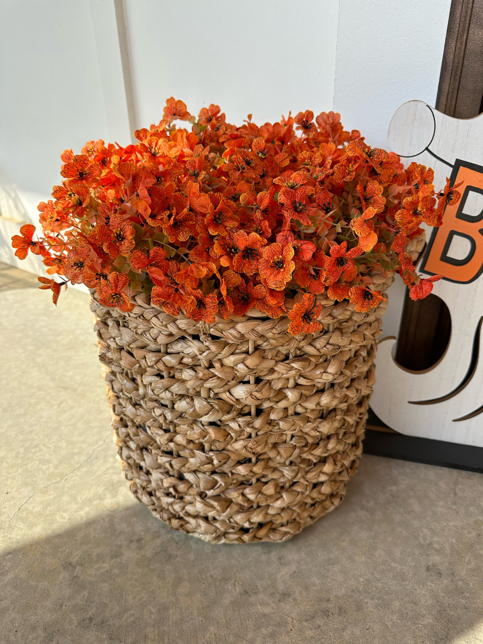 The perfect basket for your faux florals!! 

#LTKHome #LTKSeasonal