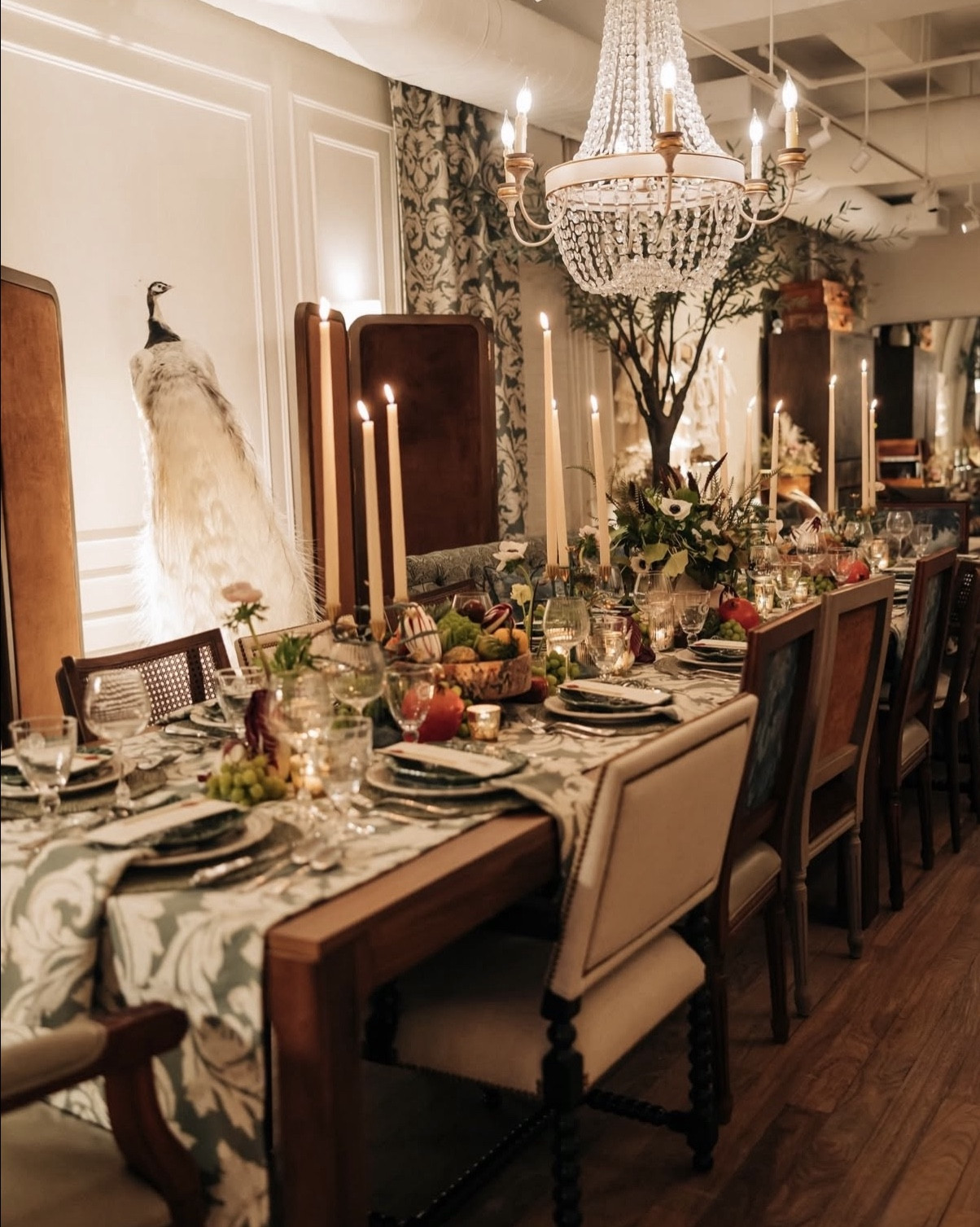 Highlighting the beautiful and thoughtful decor of @kathykuohome that created the most incredible stage for an evening filled with delicious food, engaging conversation and long-lasting memories.  

#tablescape #tabletopdecor #interiors #cucinacipoletti 

#LTKdayinmylife #LTKSeasonal #LTKHome