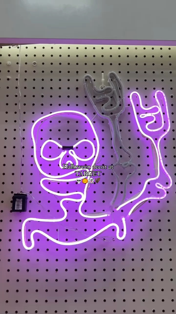 Halloween decorations, Halloween decor, Halloween, Halloween costumes, Halloween skeletons, skeletons, fall, fall decor. 

#LTKHalloween #LTKHome #LTKSeasonal