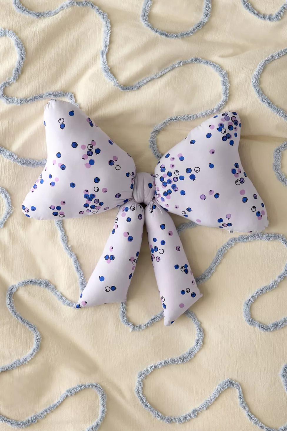 Big Bow Throw Pillow | Urban Outfitters (US and RoW)