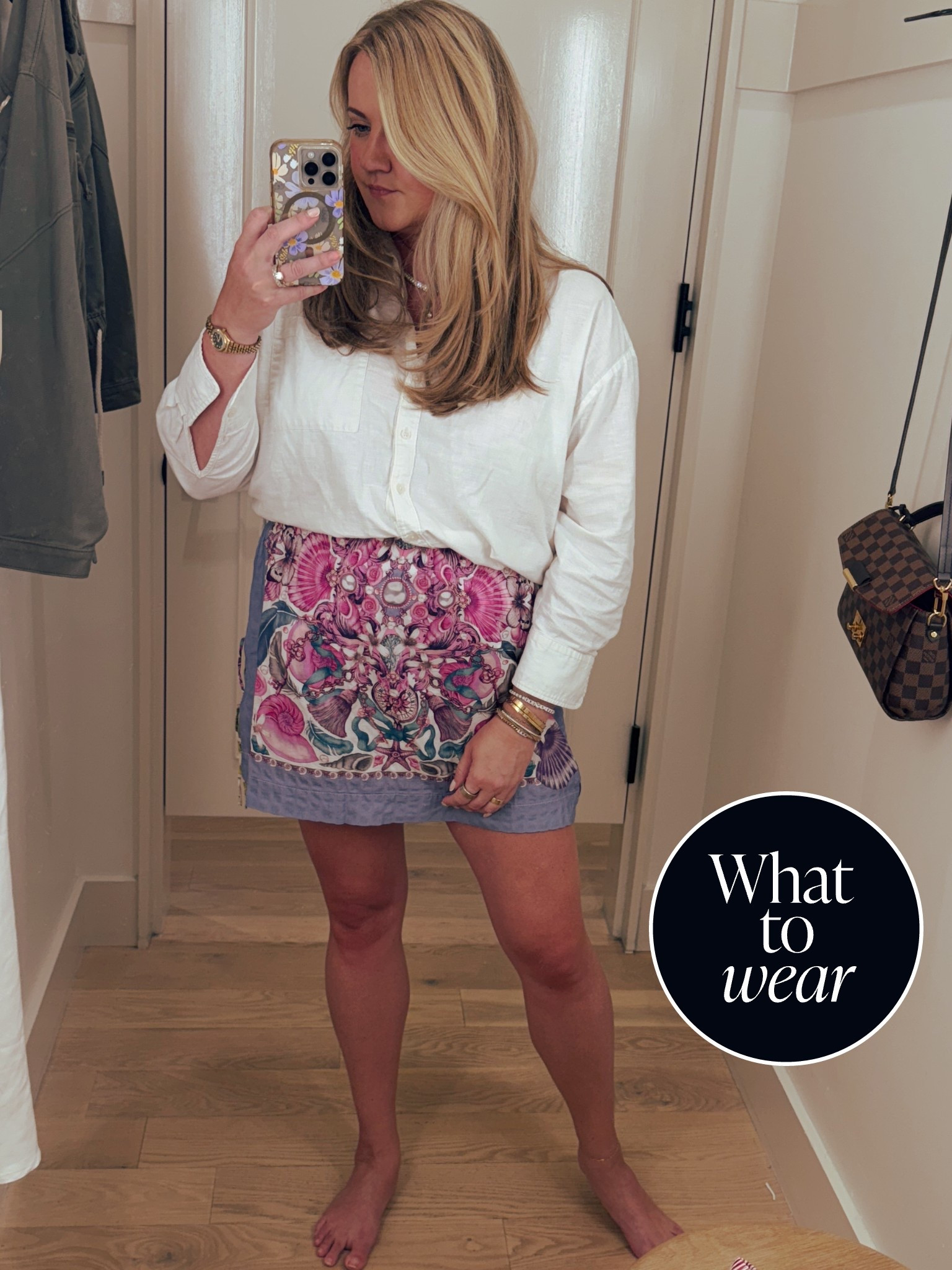 Vacation ready skirt with a side tie to show as much leg as you want. Lightweight material, unlined. Runs a little big, I sized down one.

Anthropologie, Celandine skirt

#LTKMidsize #LTKFindsUnder100 #LTKTravel