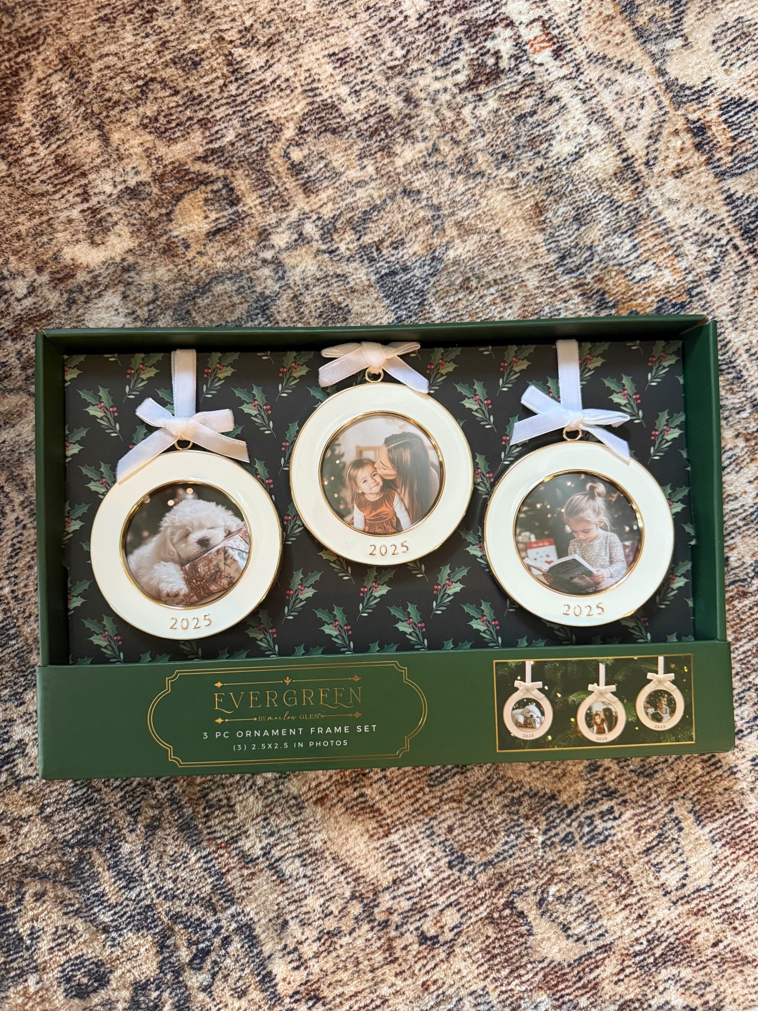 Picture frame ornament sets! Love putting the kids pictures in here as gifts! 

#LTKCyberWeek #LTKHoliday #LTKGiftGuide