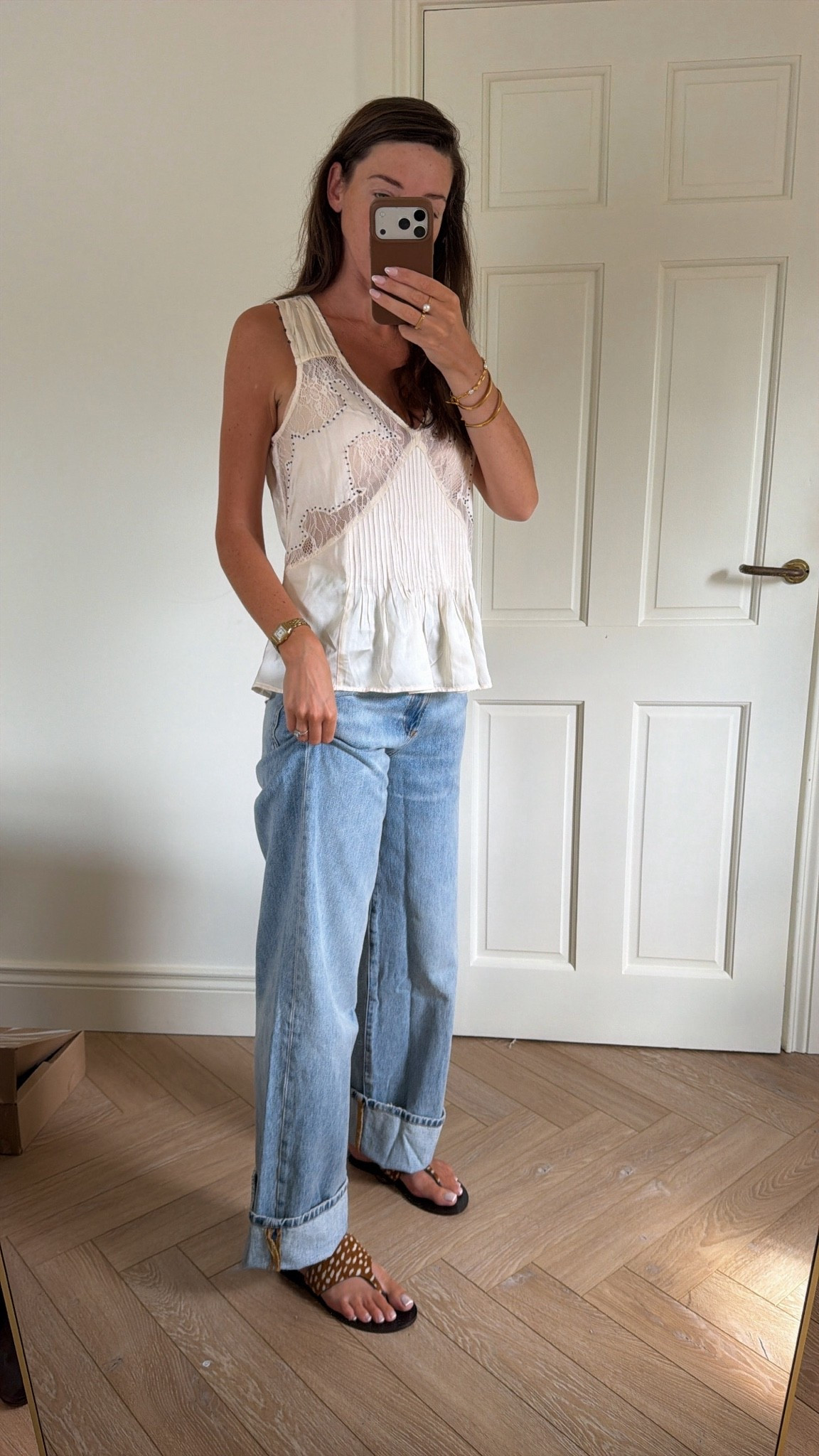 The perfect Jean 🫶🏽🙌🏼 can be folded down to wear with a boot