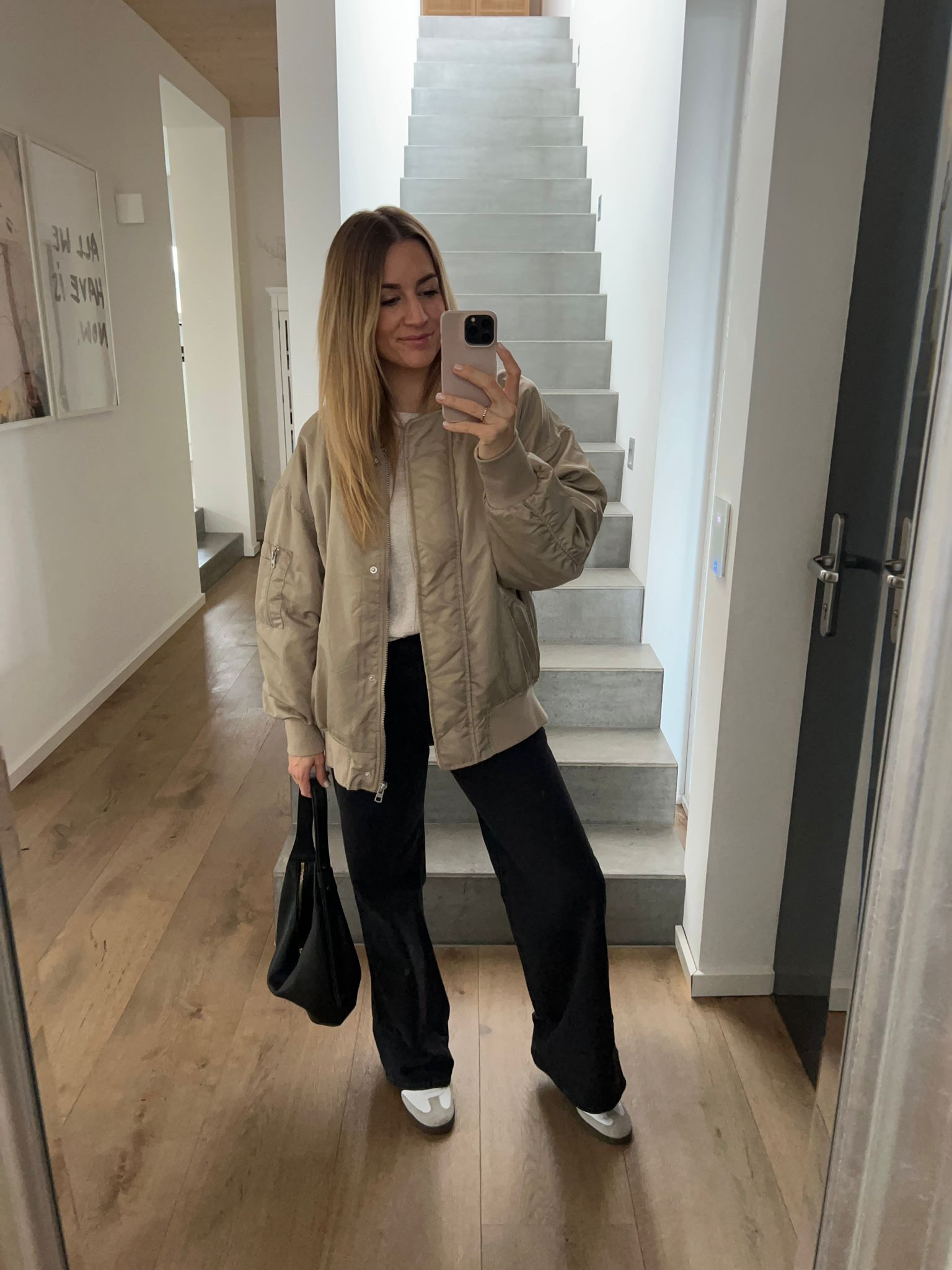 oversized bomber jacket 🫶🏻

#LTKstyletip #LTKSeasonal #LTKeurope