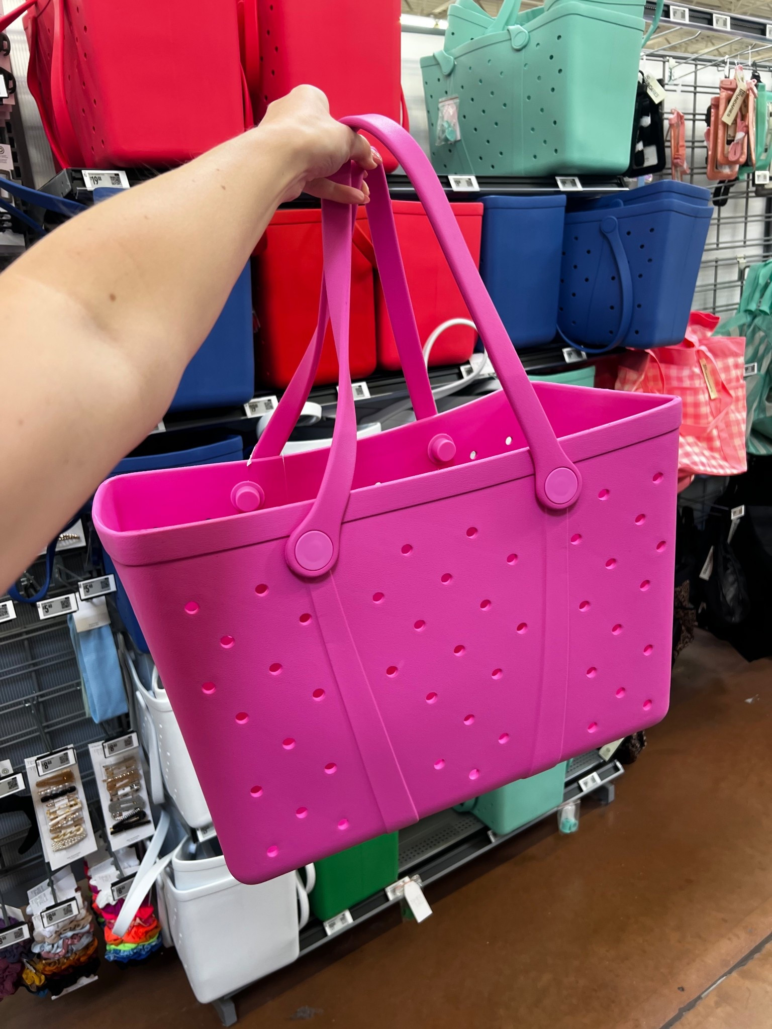 Talk about a BOGG bag DUPE!! This is amazing! $20👏

#LTKSaleAlert #LTKTravel #LTKMothersDay