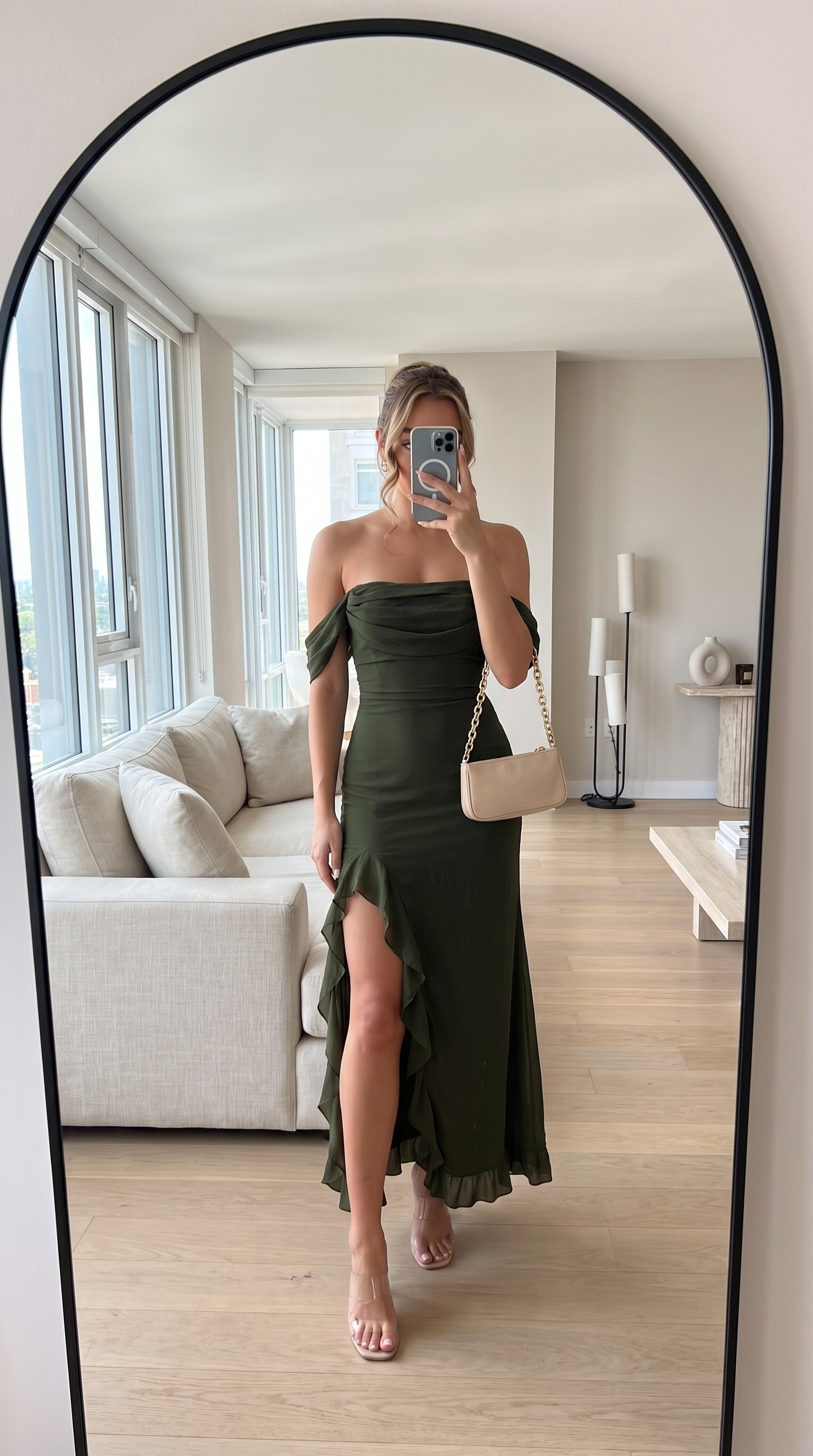 🌲 Forest Green Off-Shoulder Ruffle Maxi

Forest green will always look expensive. 🌲 This off-the-shoulder maxi with the ruffle slit is such a gorgeous option for fall weddings, black tie events, and elegant evening celebrations.

✨ Linked here!

forest green wedding guest dress, off shoulder maxi dress, fall wedding guest dress, elegant green formal dress, black tie wedding outfit 

 #LTKWedding